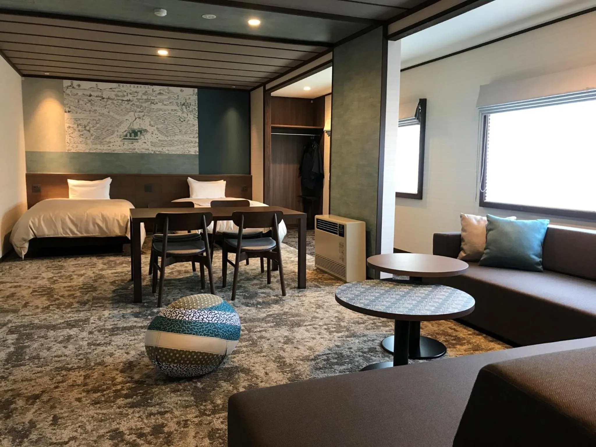 Photo of the whole room in Gensen Ichinoyu