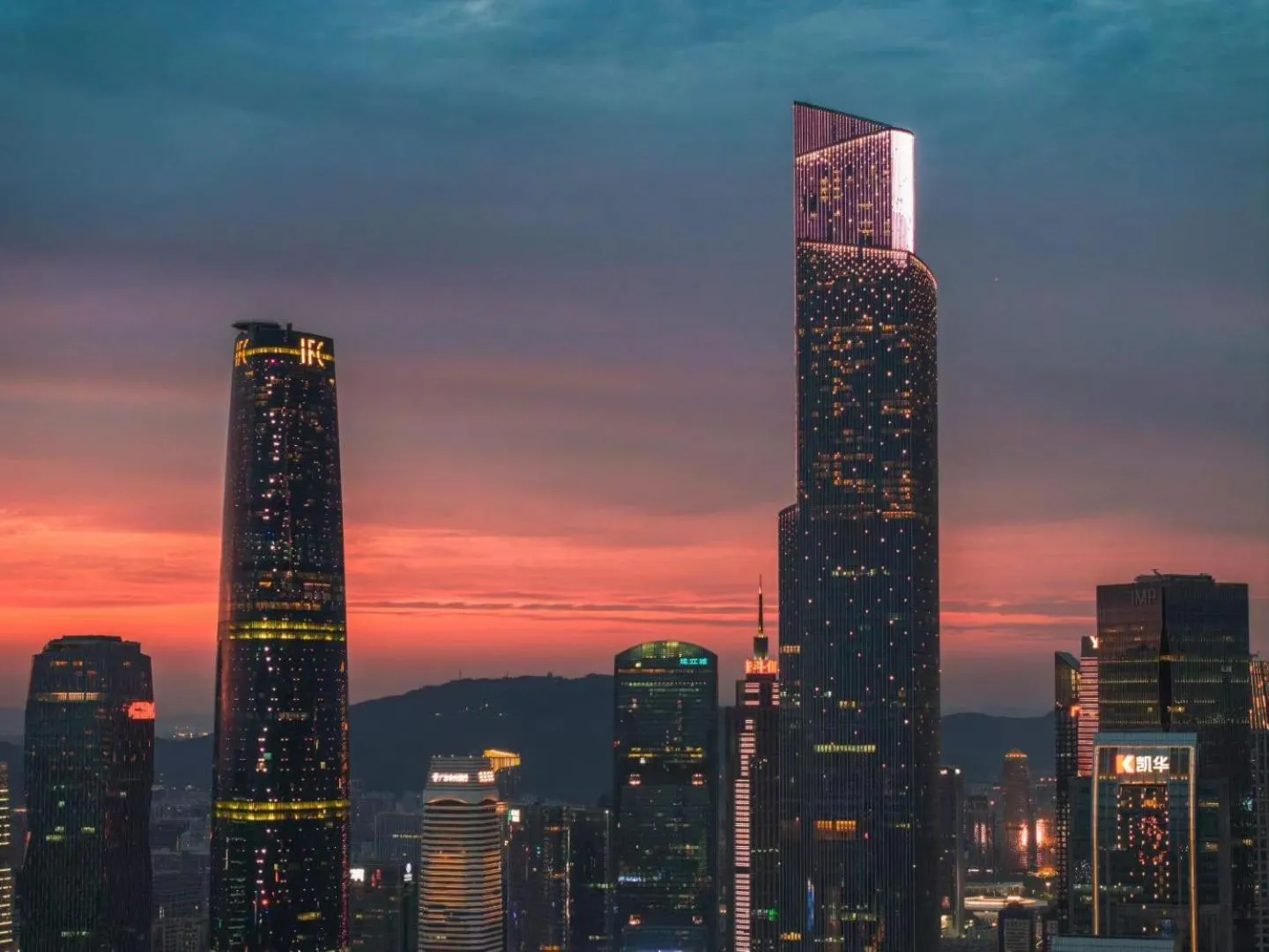 Lichun Gerui Hotel Guangzhou Zhujiang New Town Times Square Branch Free Bus Shuttle Service for the Canton Fair