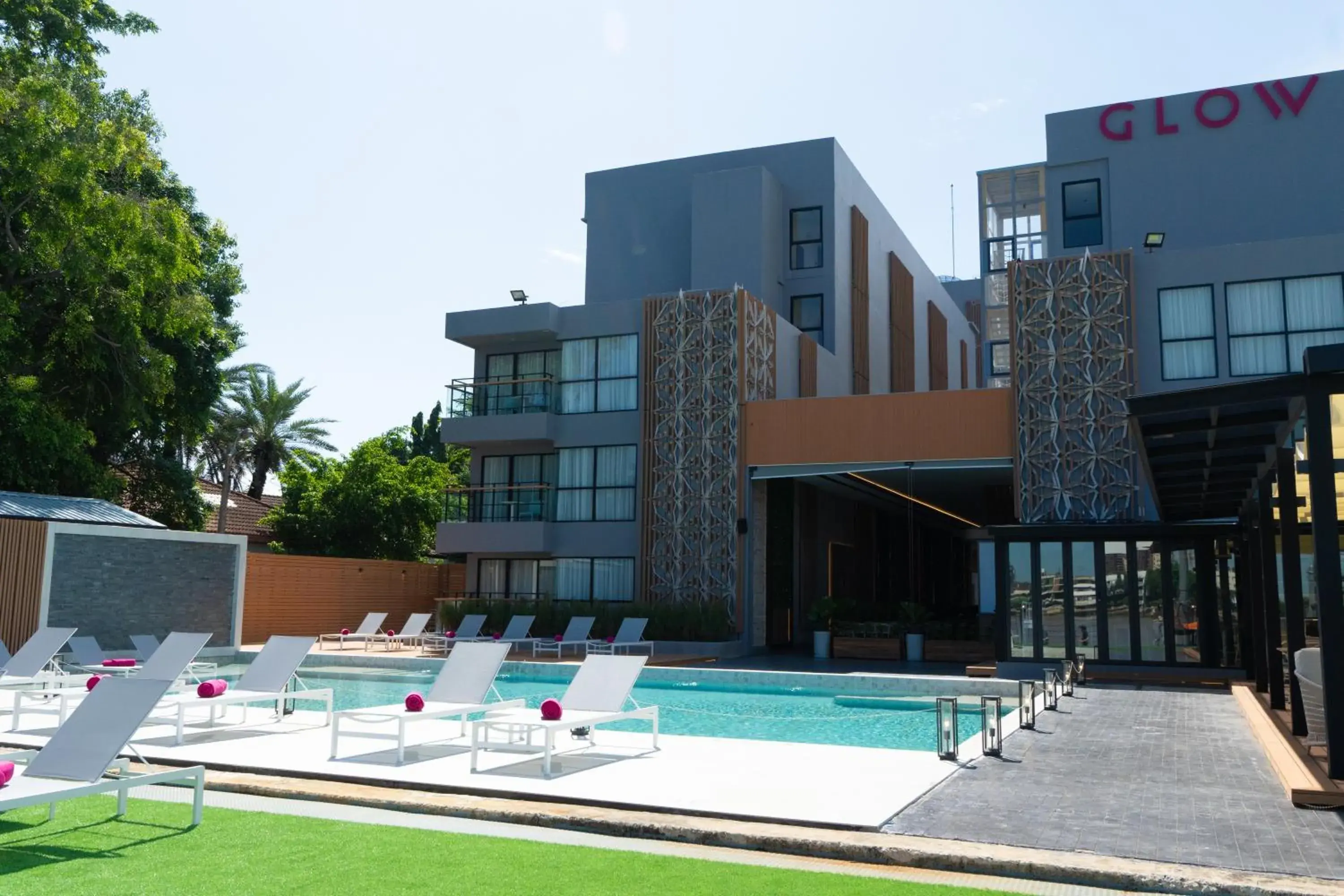 Property building in GLOW Bangkok Riverside Property building in GLOW Bangkok Riverside