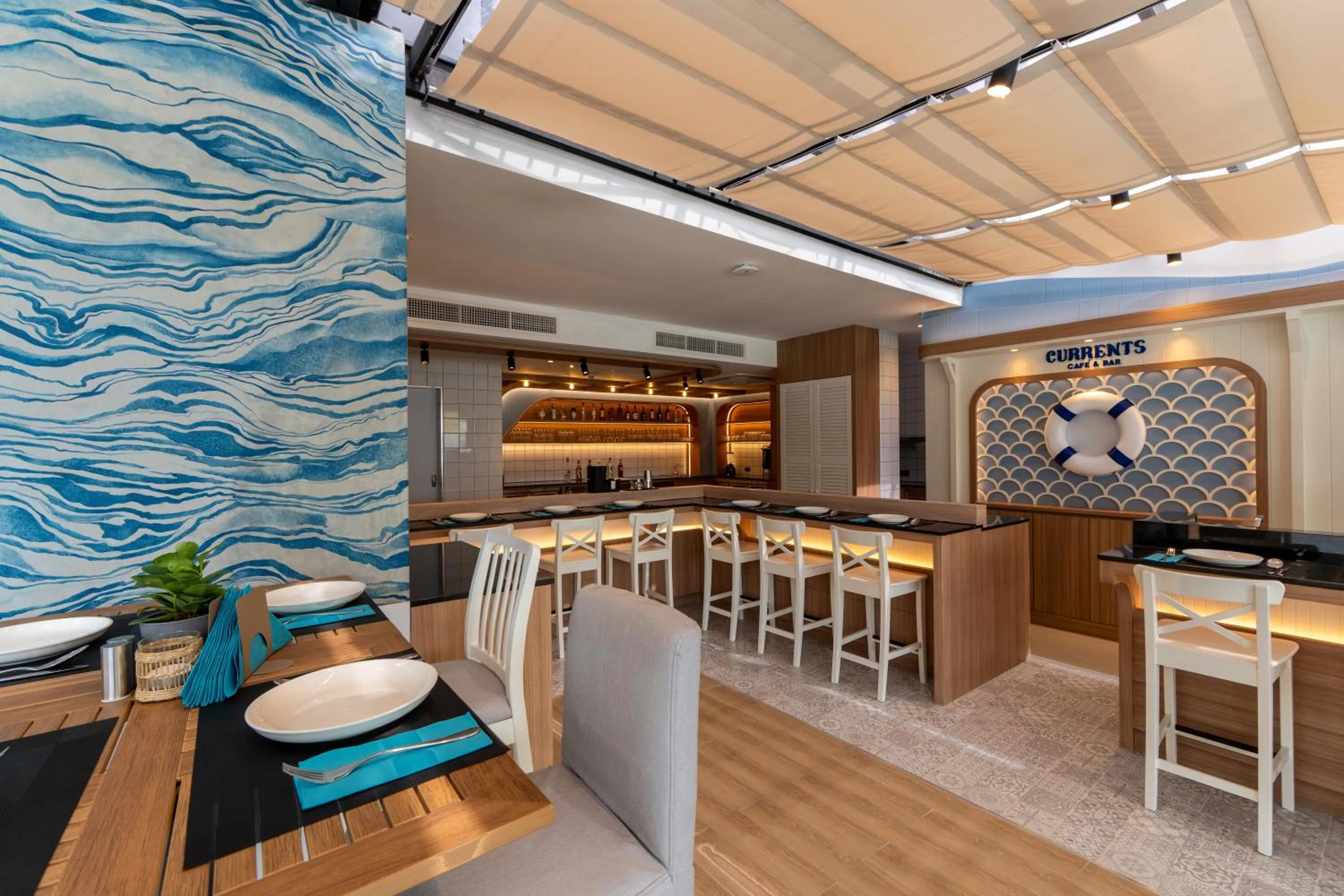 Restaurant/places to eat in GLOW Bangkok Riverside