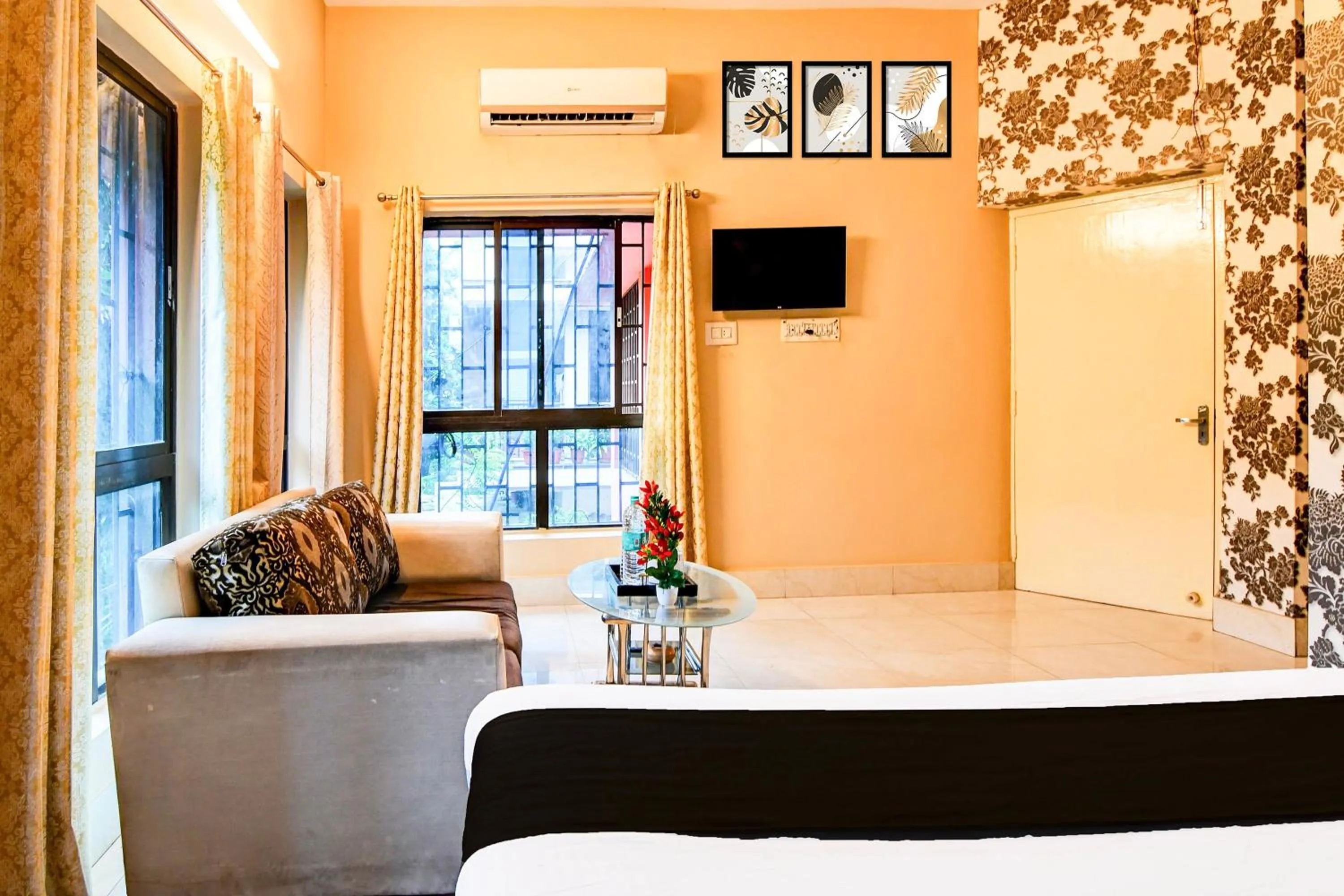 Bedroom, Bed in Hotel O Royal Garden