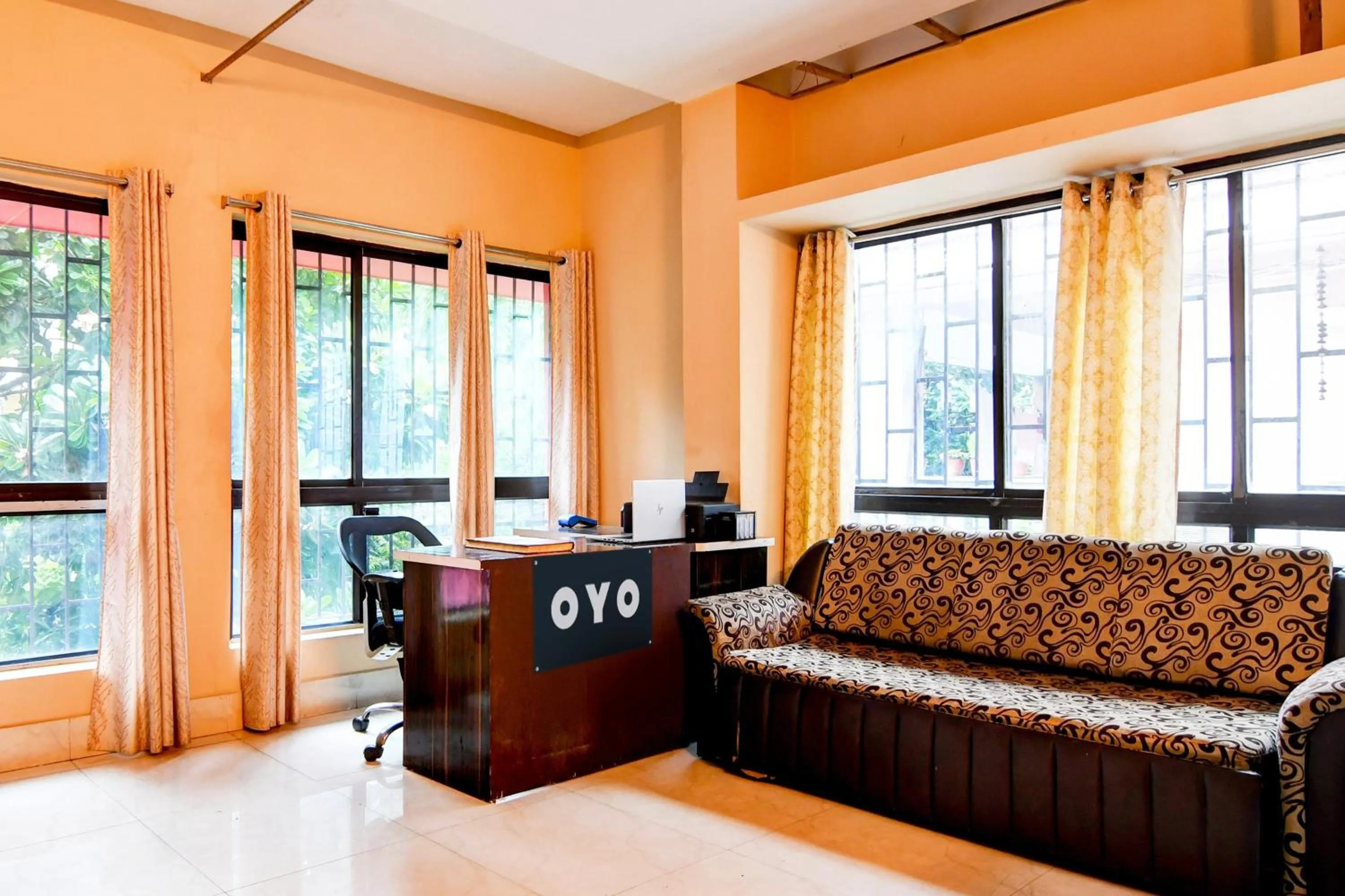 Lobby or reception in Hotel O Royal Garden