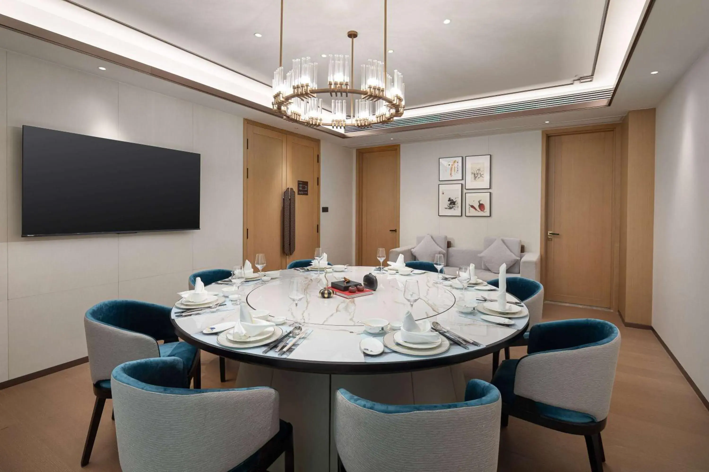 Restaurant/places to eat in Wyndham Grand Xinchang Downtown Restaurant/places to eat in Wyndham Grand Xinchang Downtown