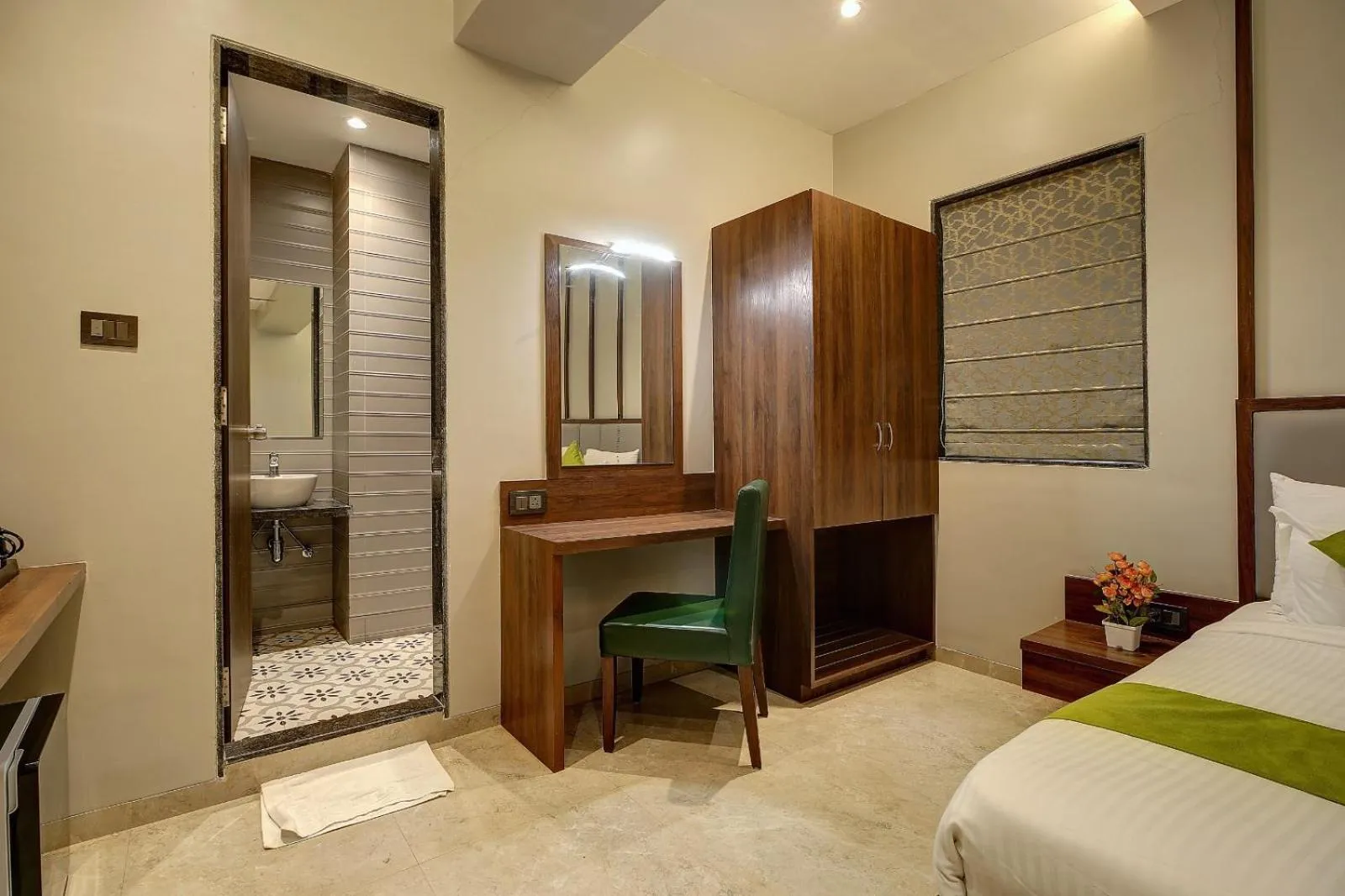 Bed in Magnus Fortune House Business Hotel , Magarpatta