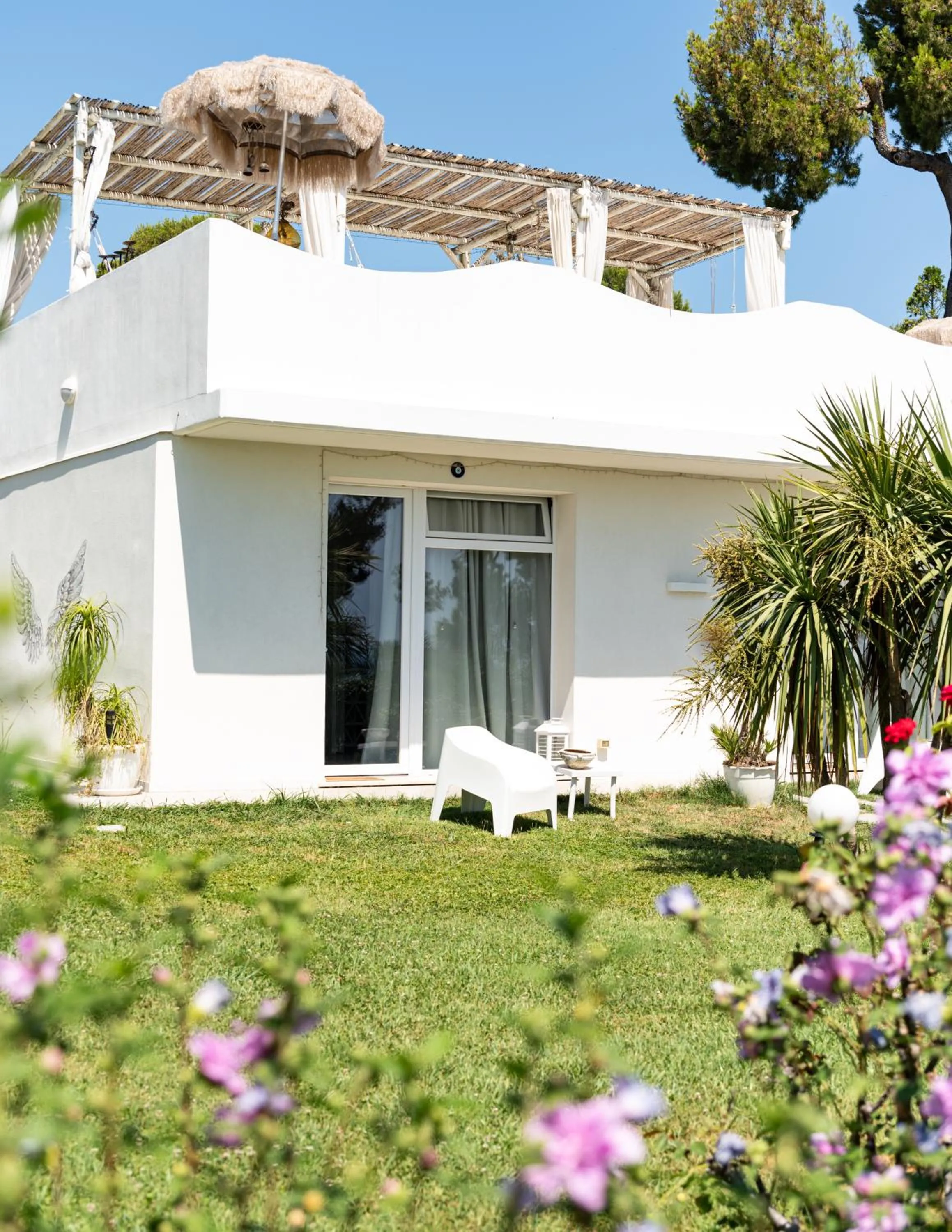 Property building in Villa Tropical