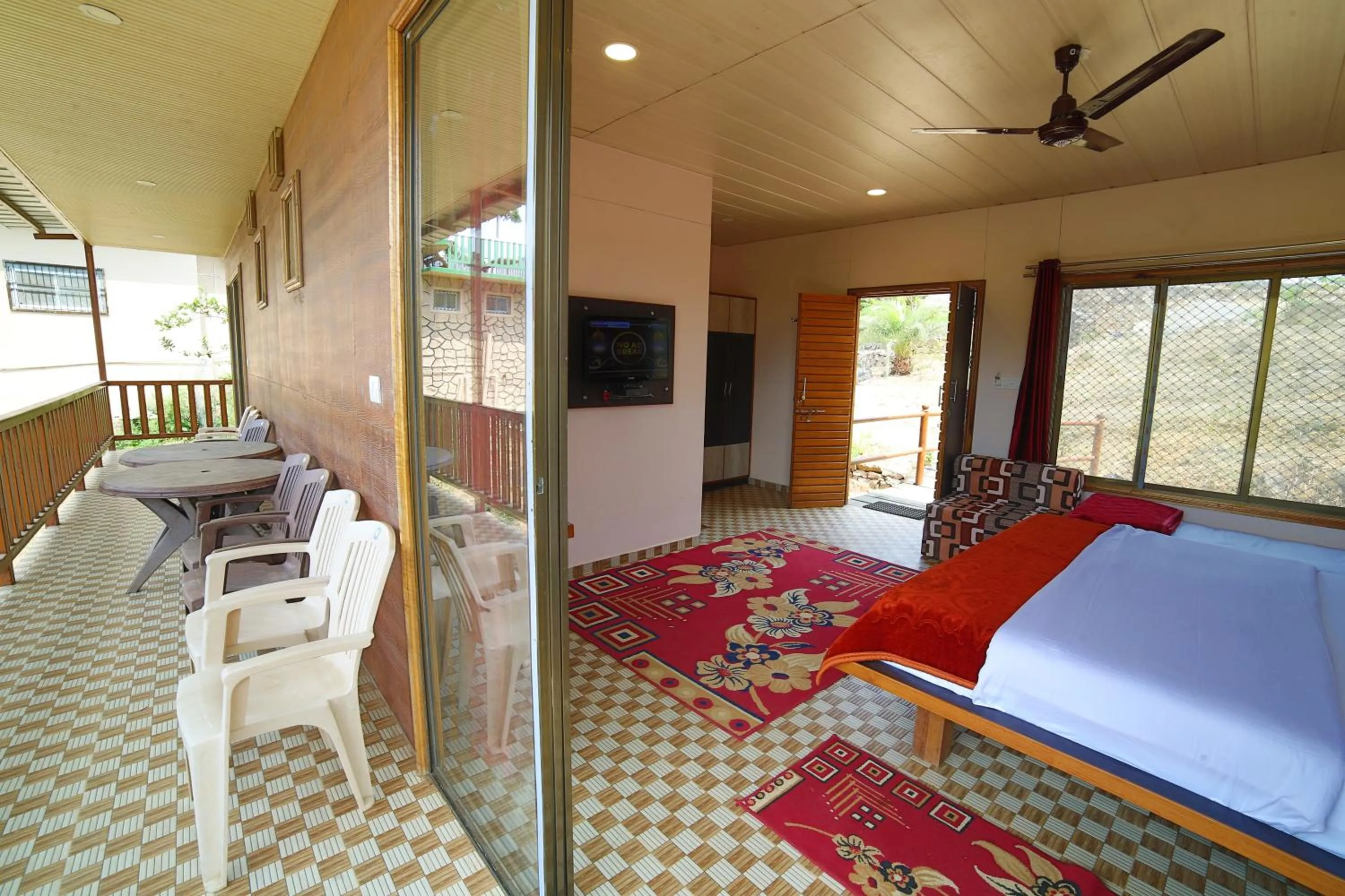 Photo of the whole room, Bed in Forest Eco Lodge