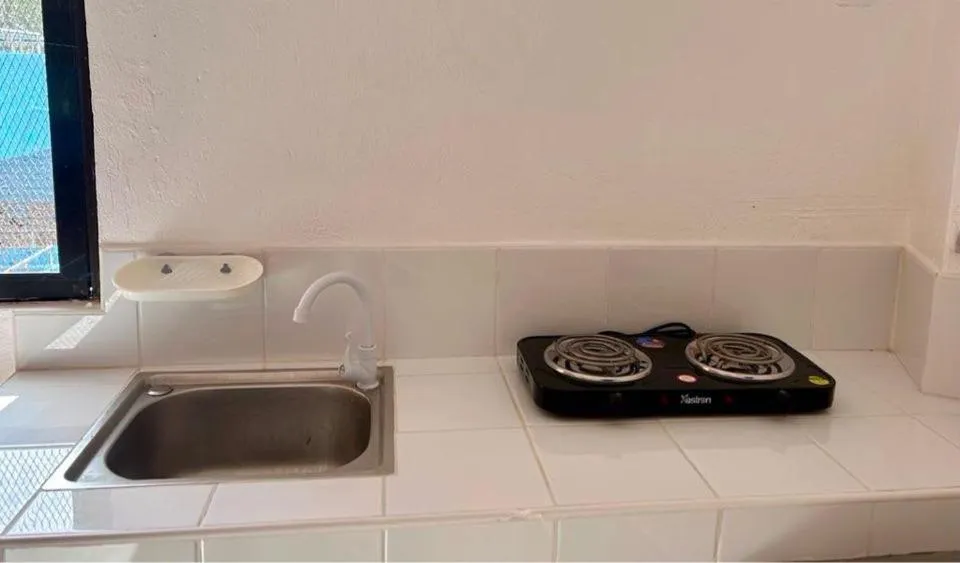 Kitchen or kitchenette in Moonlight Breeze Inn Boracay