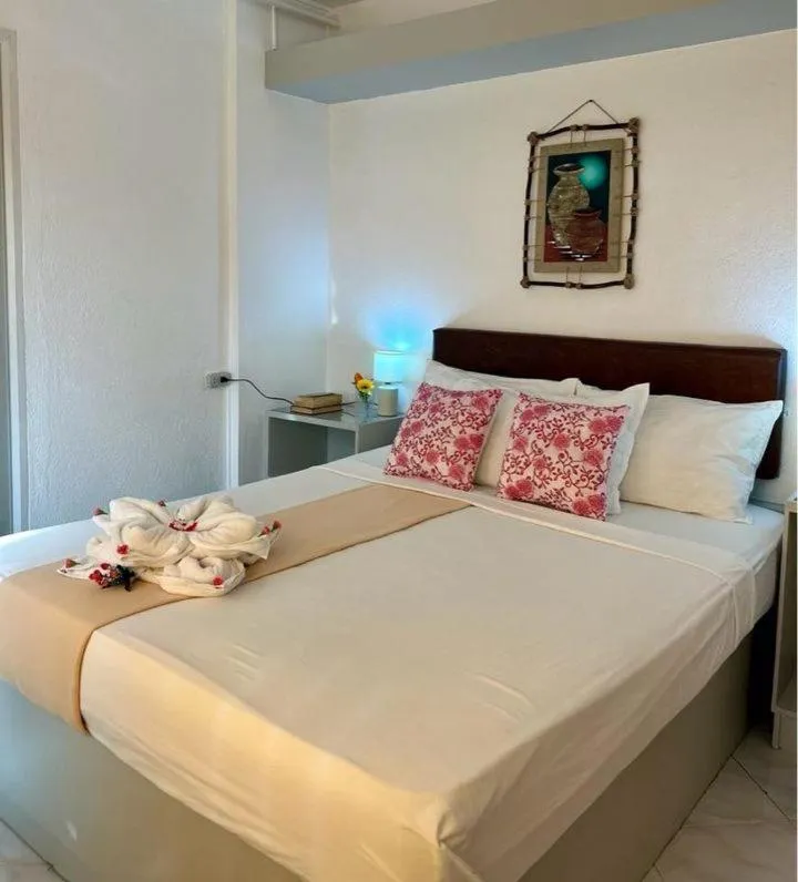 Bed in Moonlight Breeze Inn Boracay