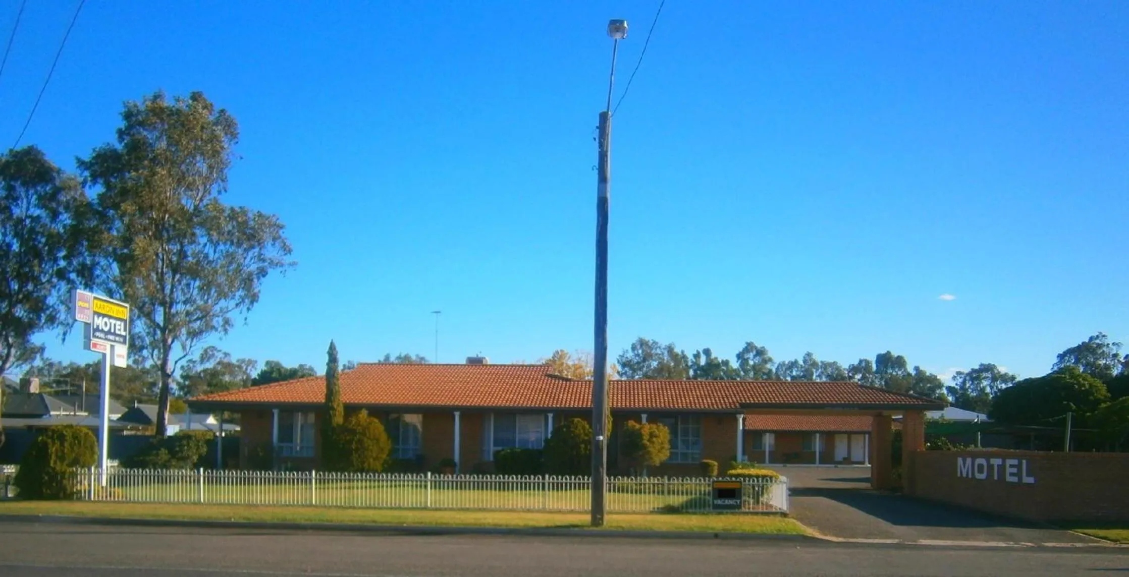 Property building in Aaron Inn Motel