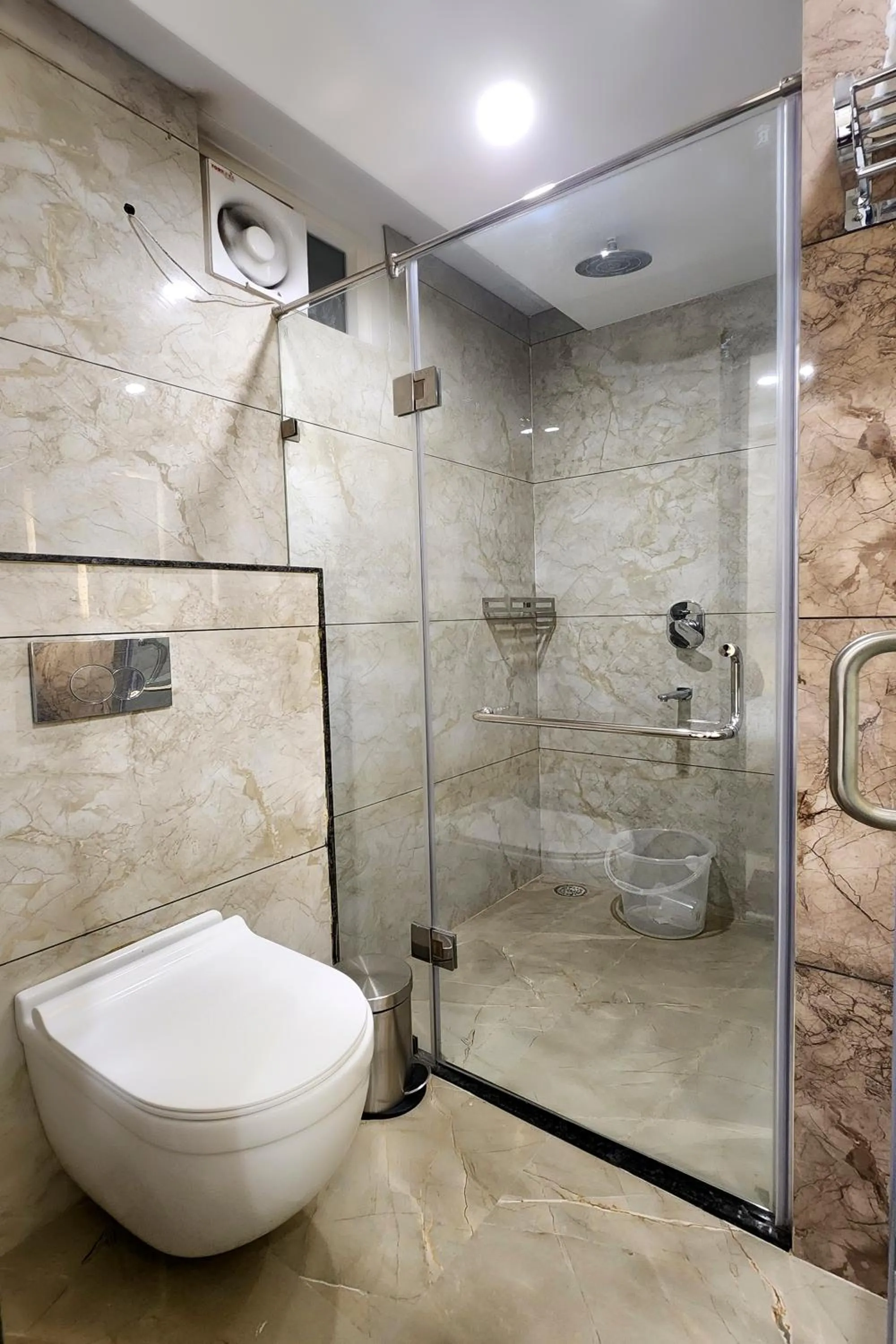 Shower in Kashi Vilaa