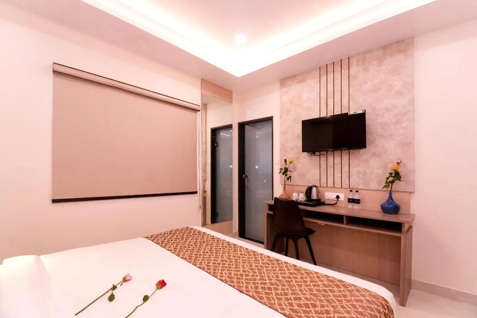 TV and multimedia, Bed in Kashi Vilaa