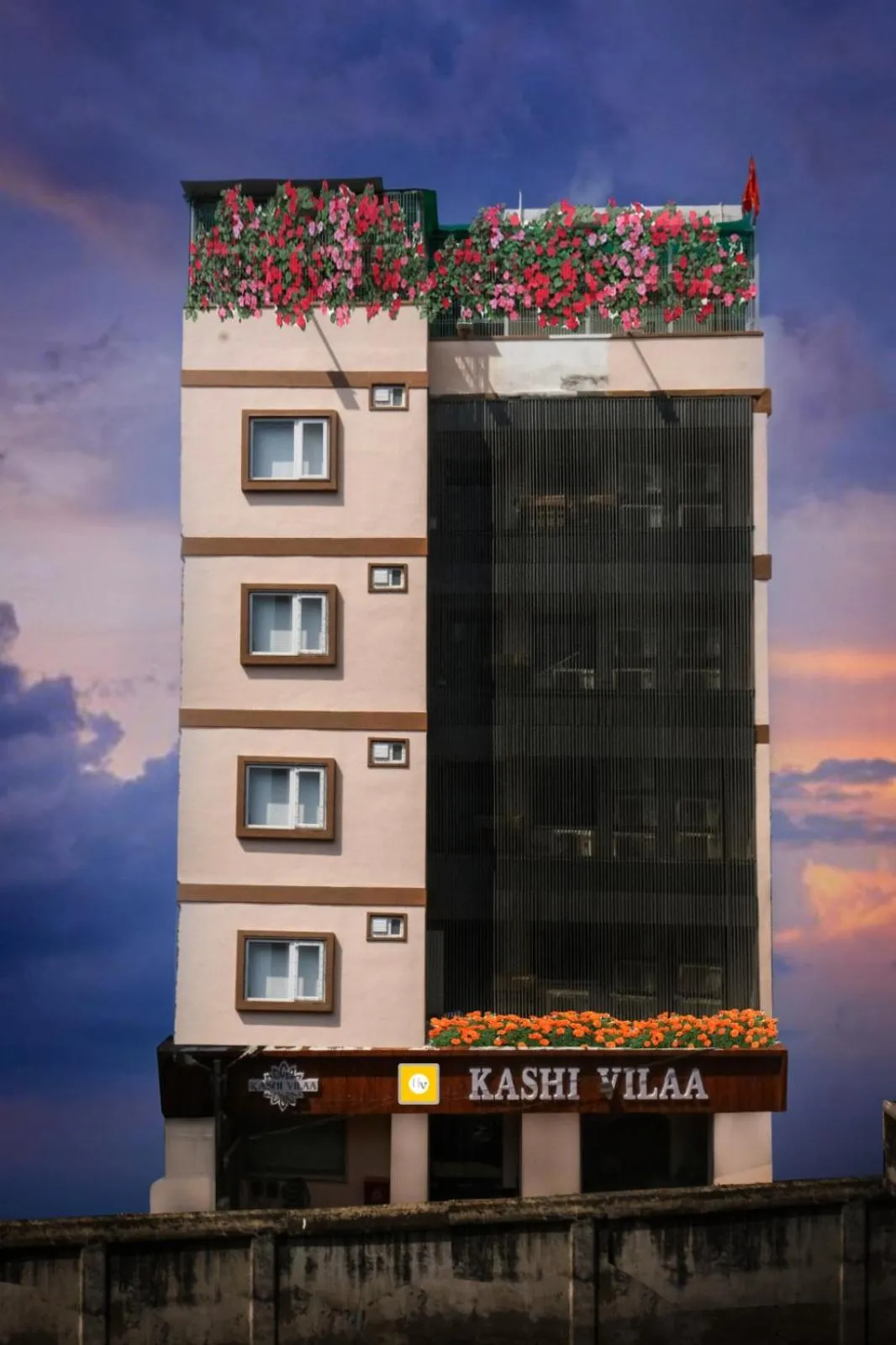 Property building in Kashi Vilaa