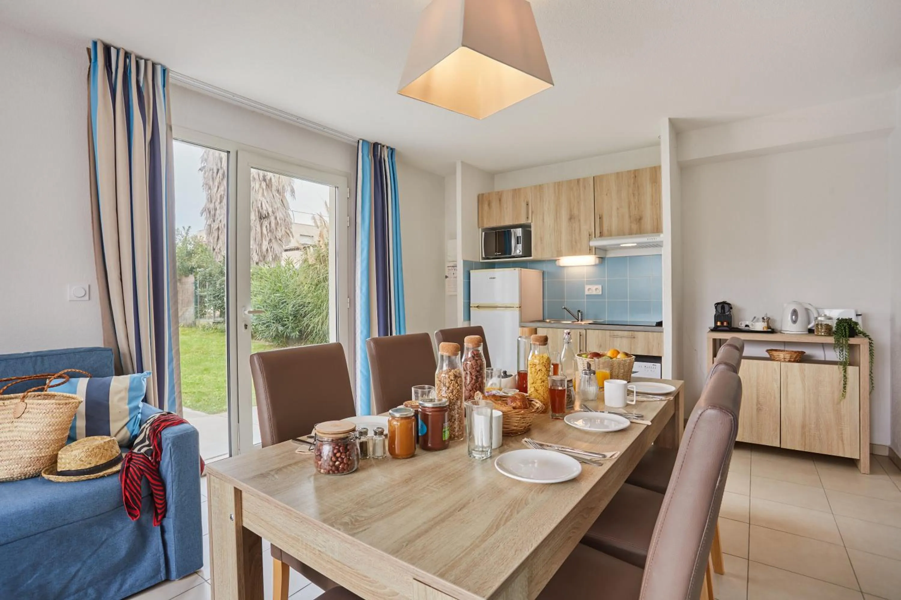 Dining area in Résidence Odalys Nakâra