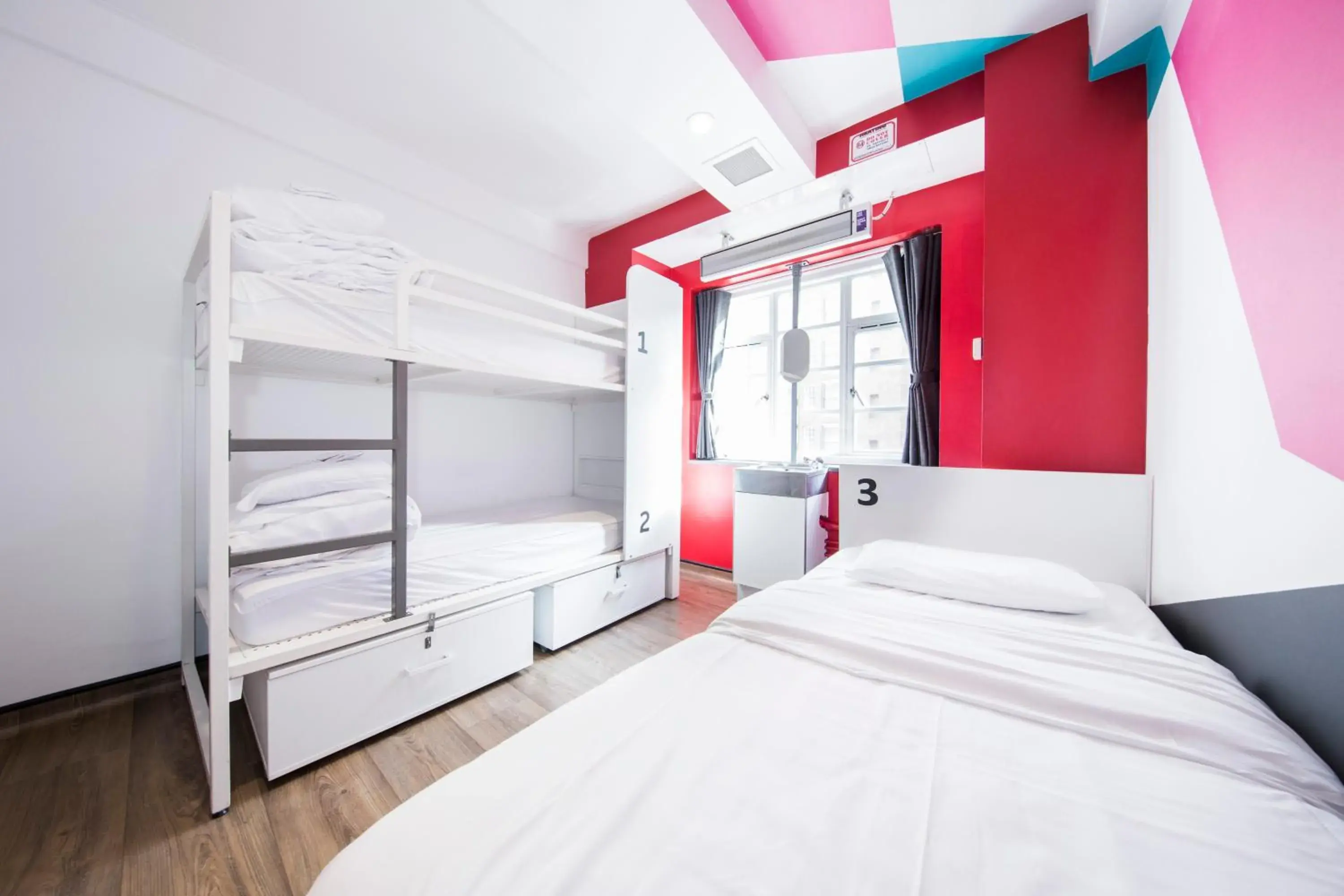 Bedroom, Bed in Generator London Bedroom, Bed in Generator London