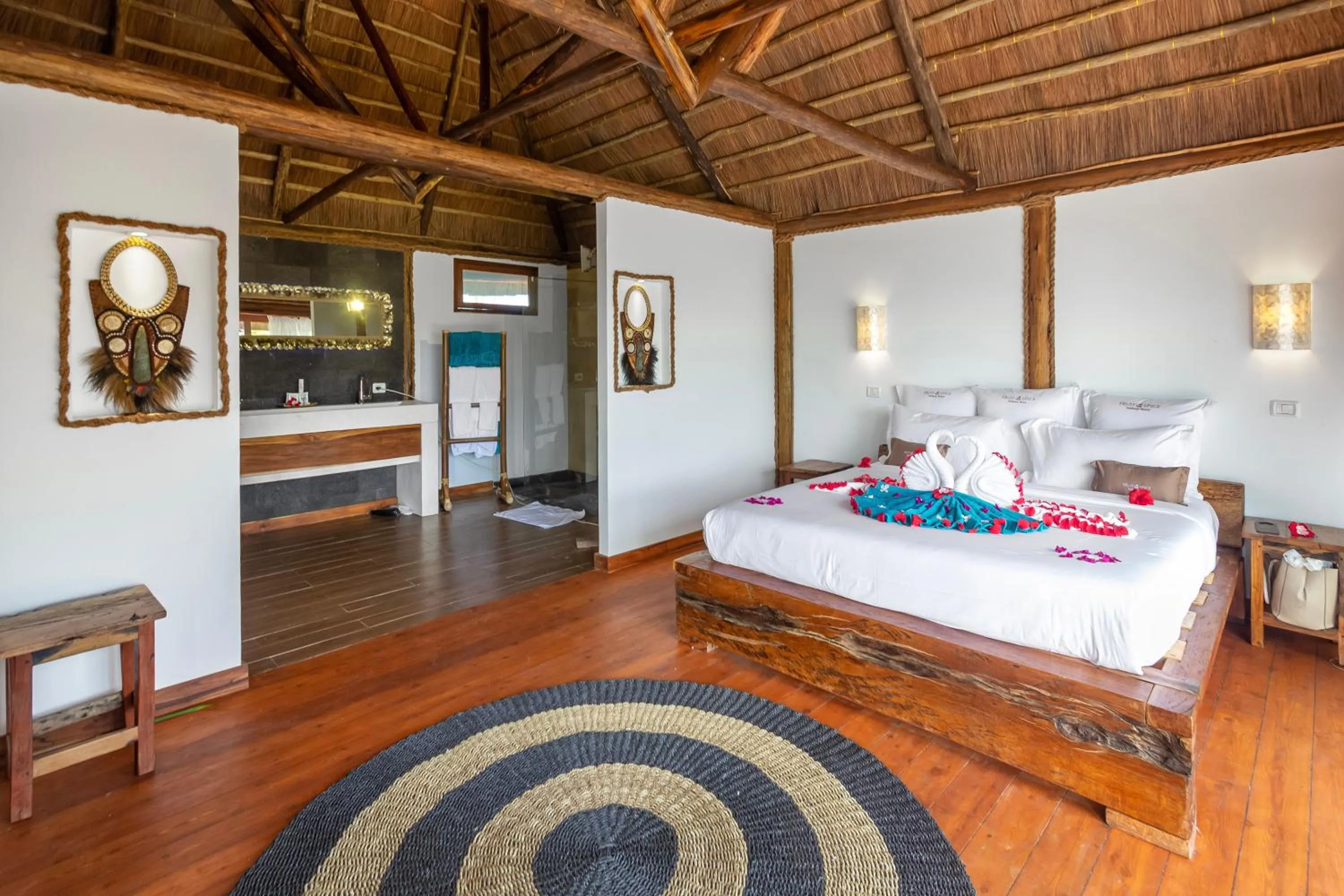 Bedroom, Bed in Fruit & Spice Wellness Resort Zanzibar