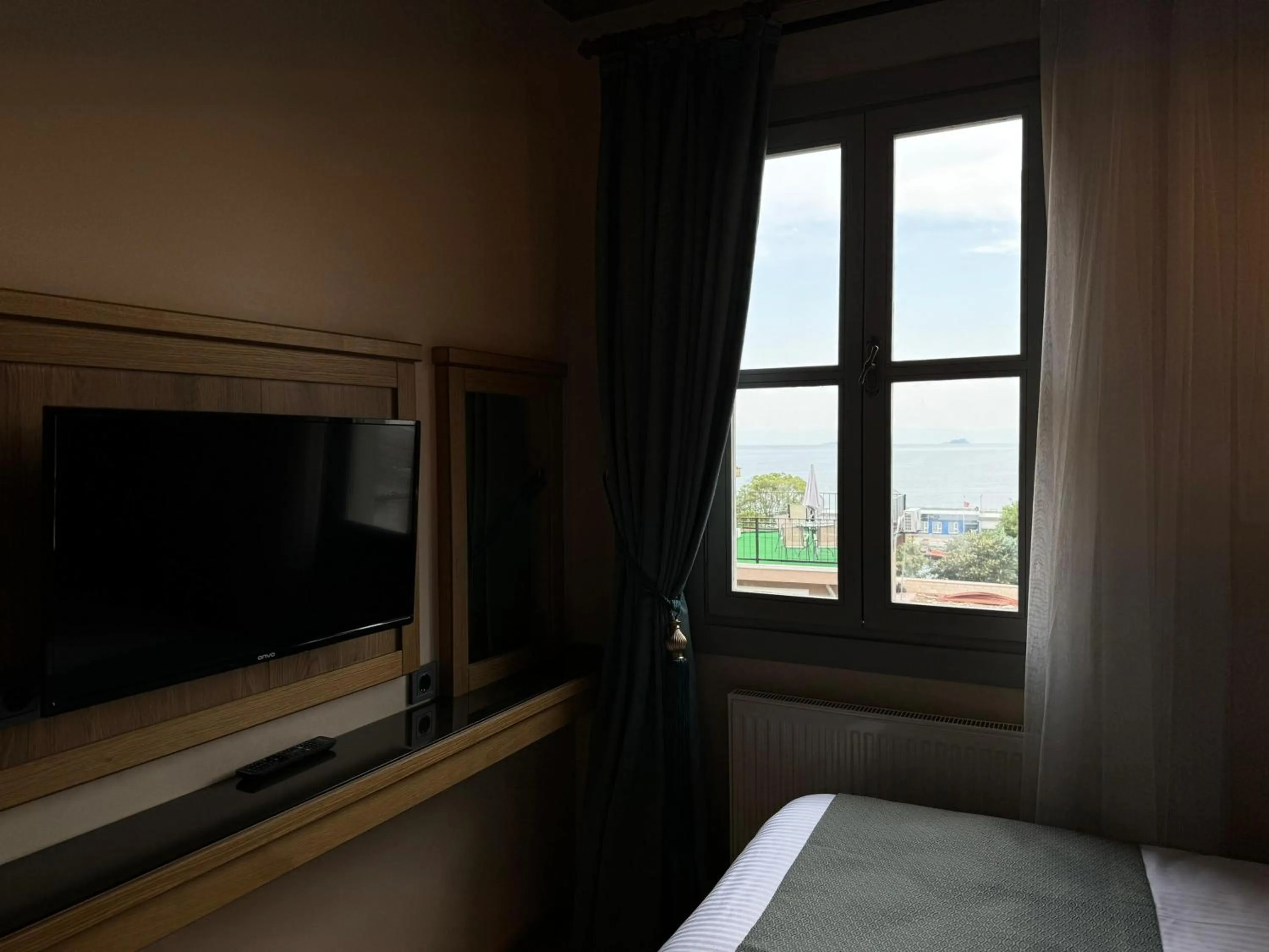 View (from property/room), Bed in Abelia Mansion Hotel