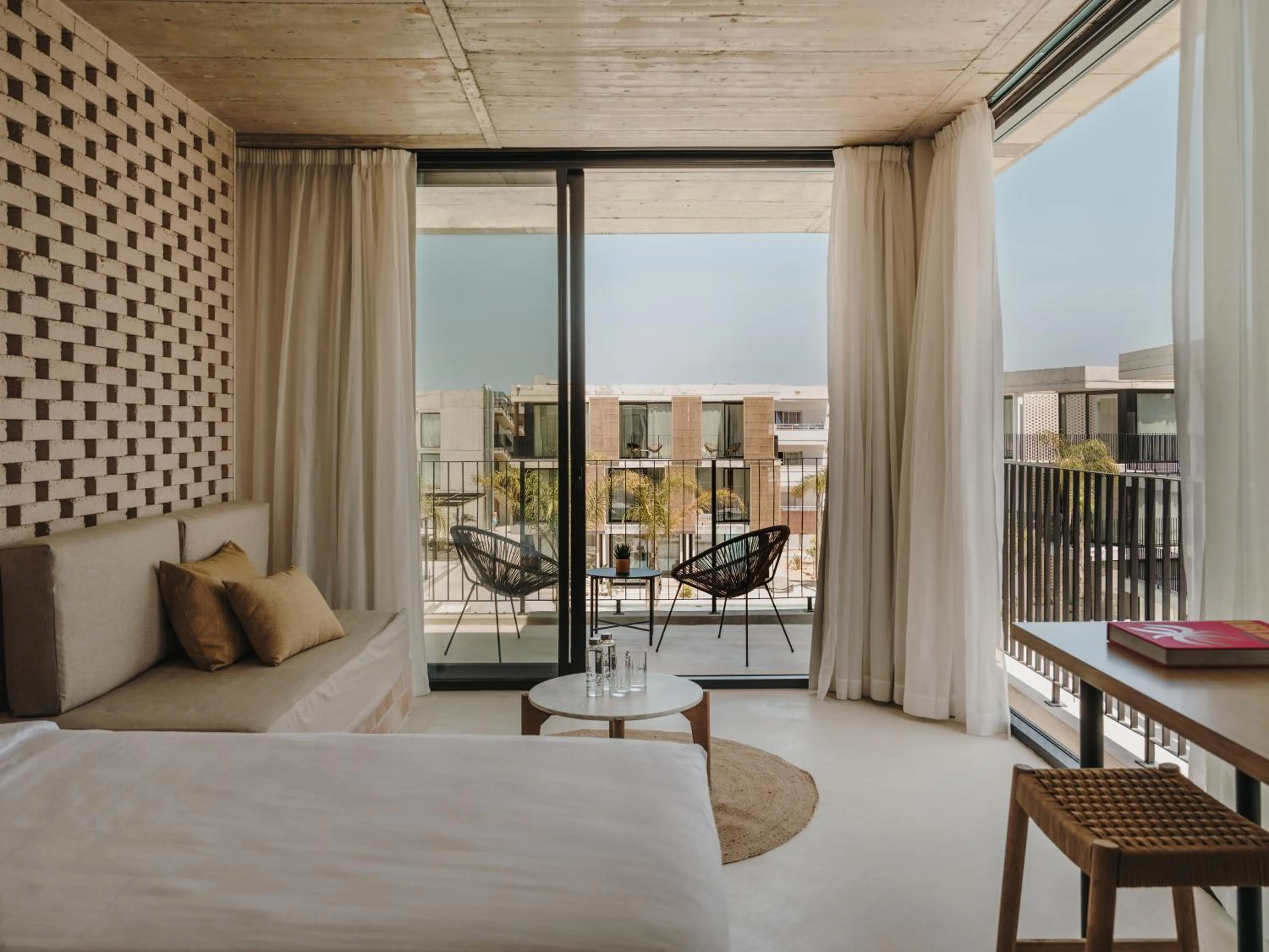 Pool view, Bed in Bonito Ibiza by O Beach