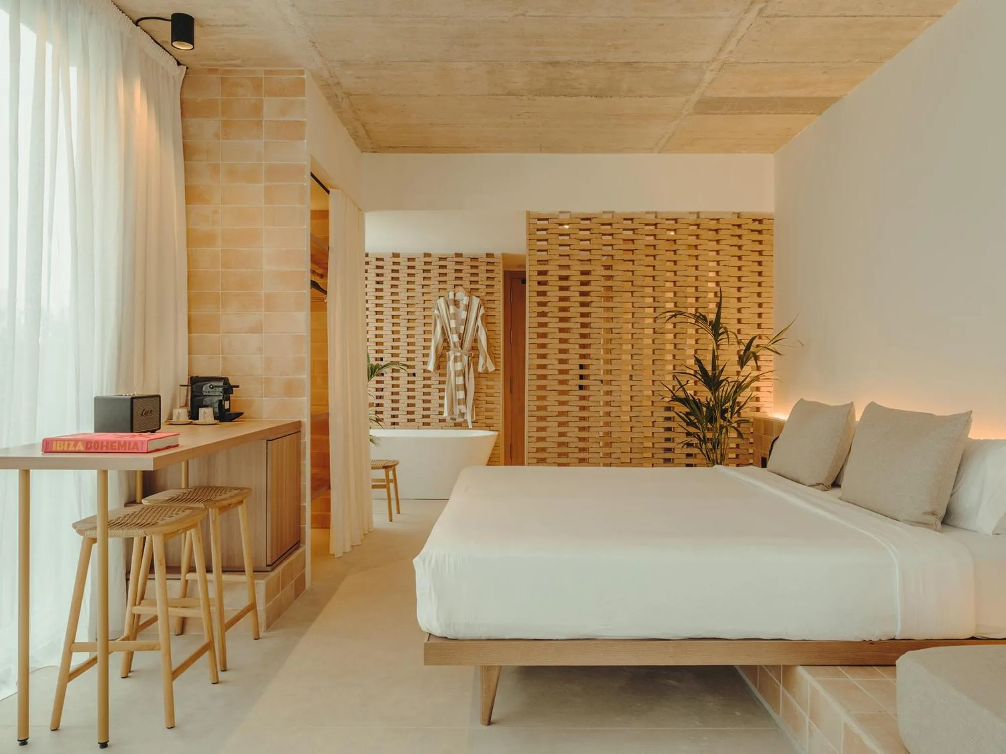 Photo of the whole room, Bed in Bonito Ibiza by O Beach