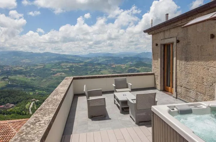 Hot Tub in Titano Suites