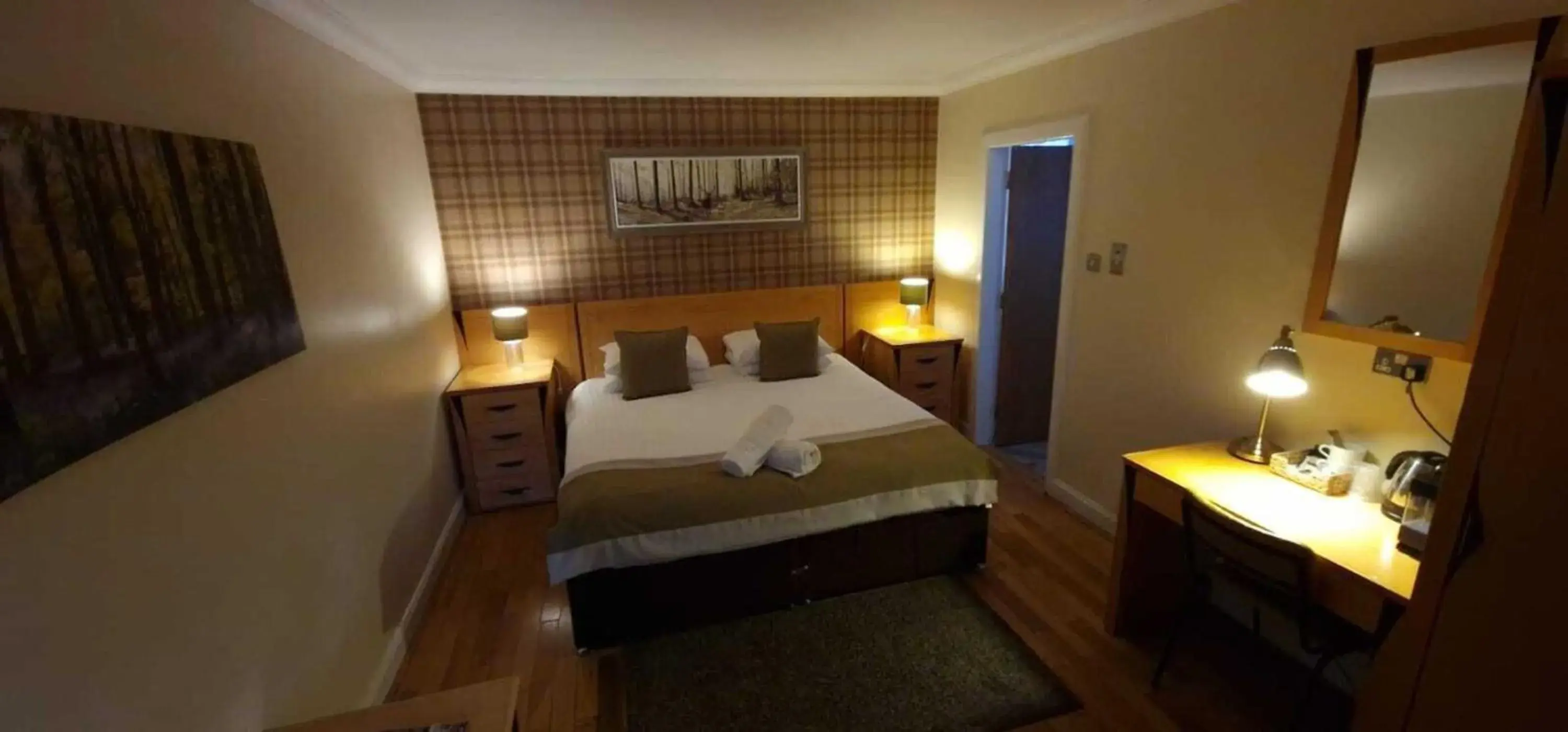 Budget Double Room in The Inn At Lathones Budget Double Room in The Inn At Lathones