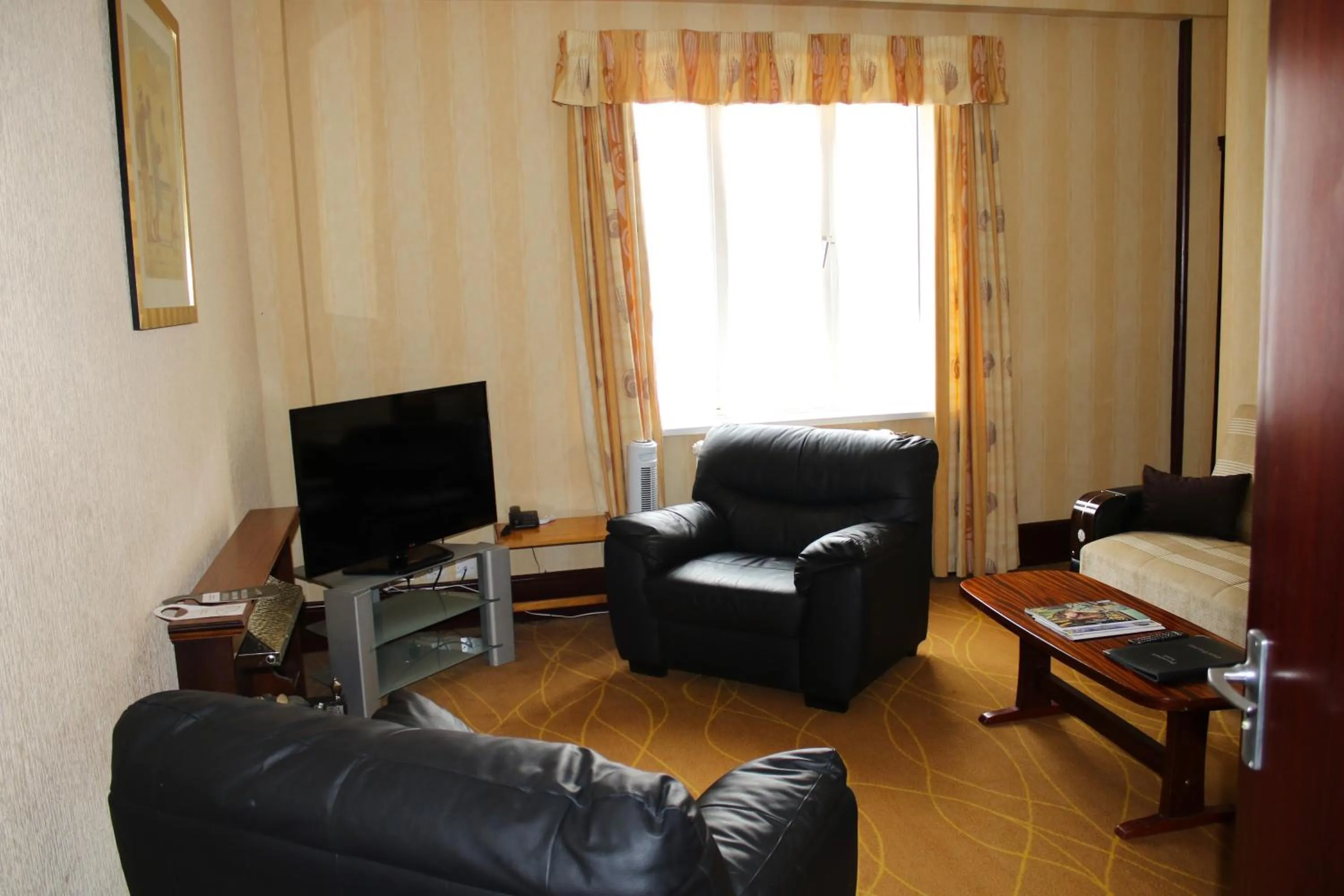 Seating area in The Devoncourt Resort