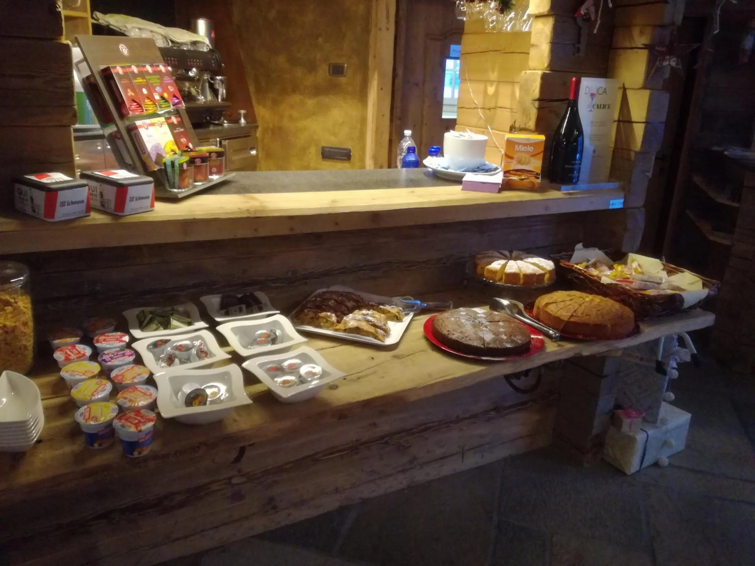 Food and drinks in Hotel Bait de Angial