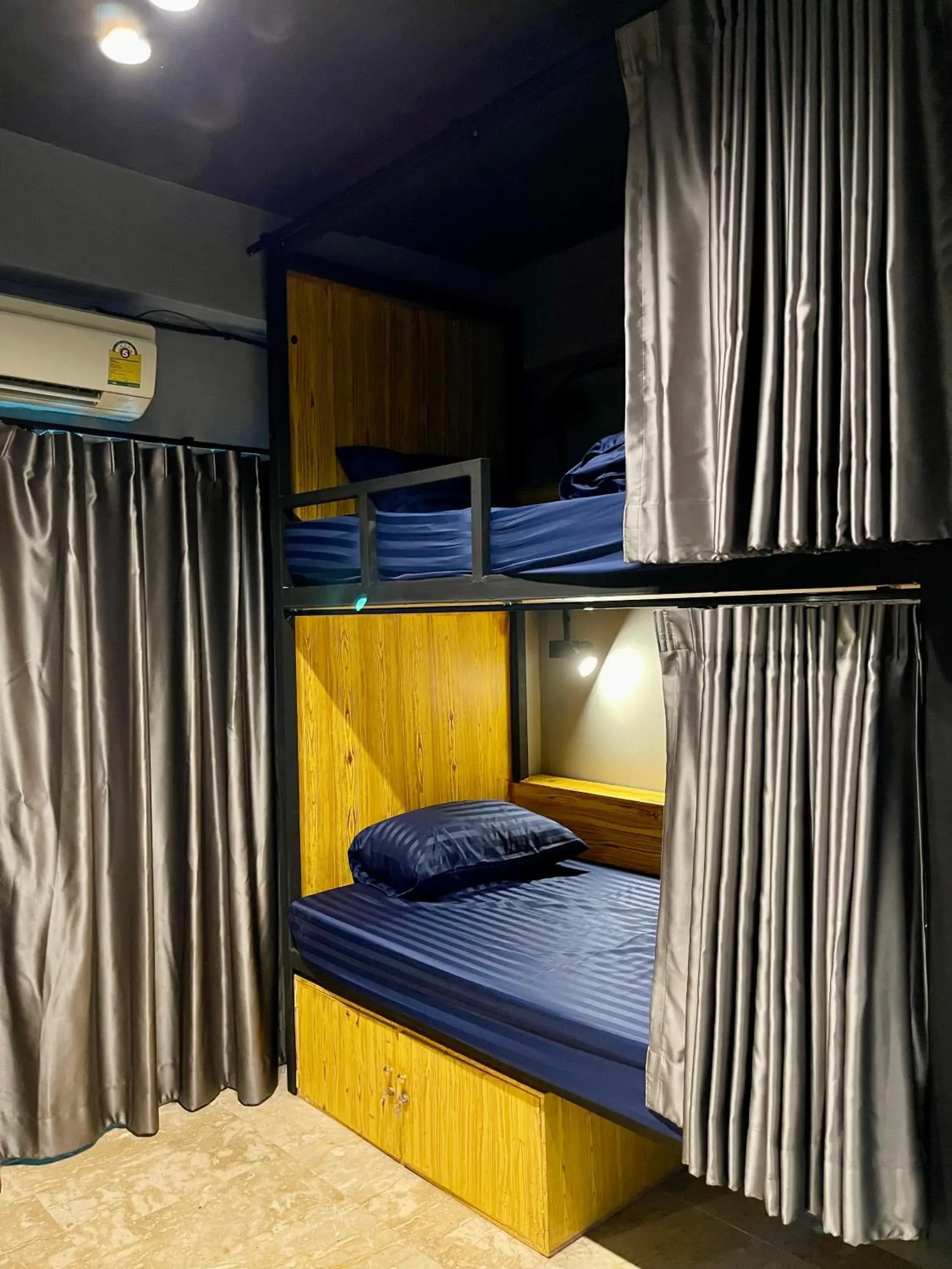 bunk bed, Bed in Friends Station Tukkom Hostel & Cafe bunk bed, Bed in Friends Station Tukkom Hostel & Cafe