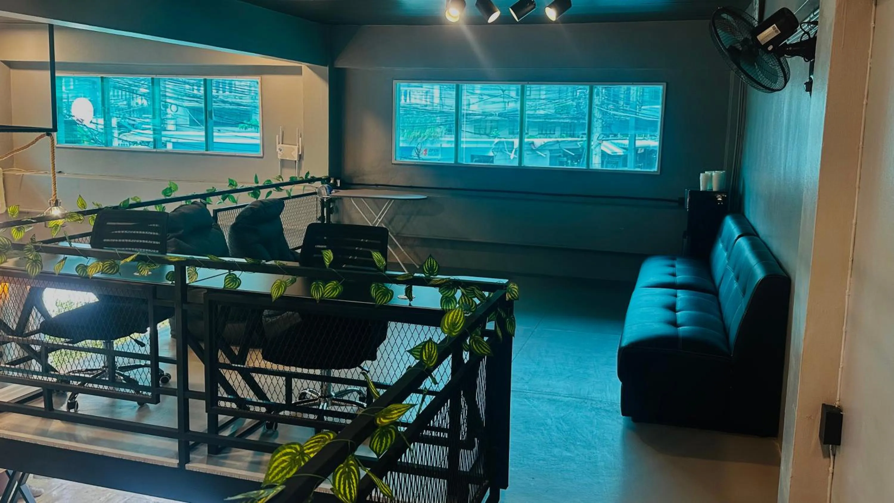 Seating area in Friends Station Tukkom Hostel & Cafe