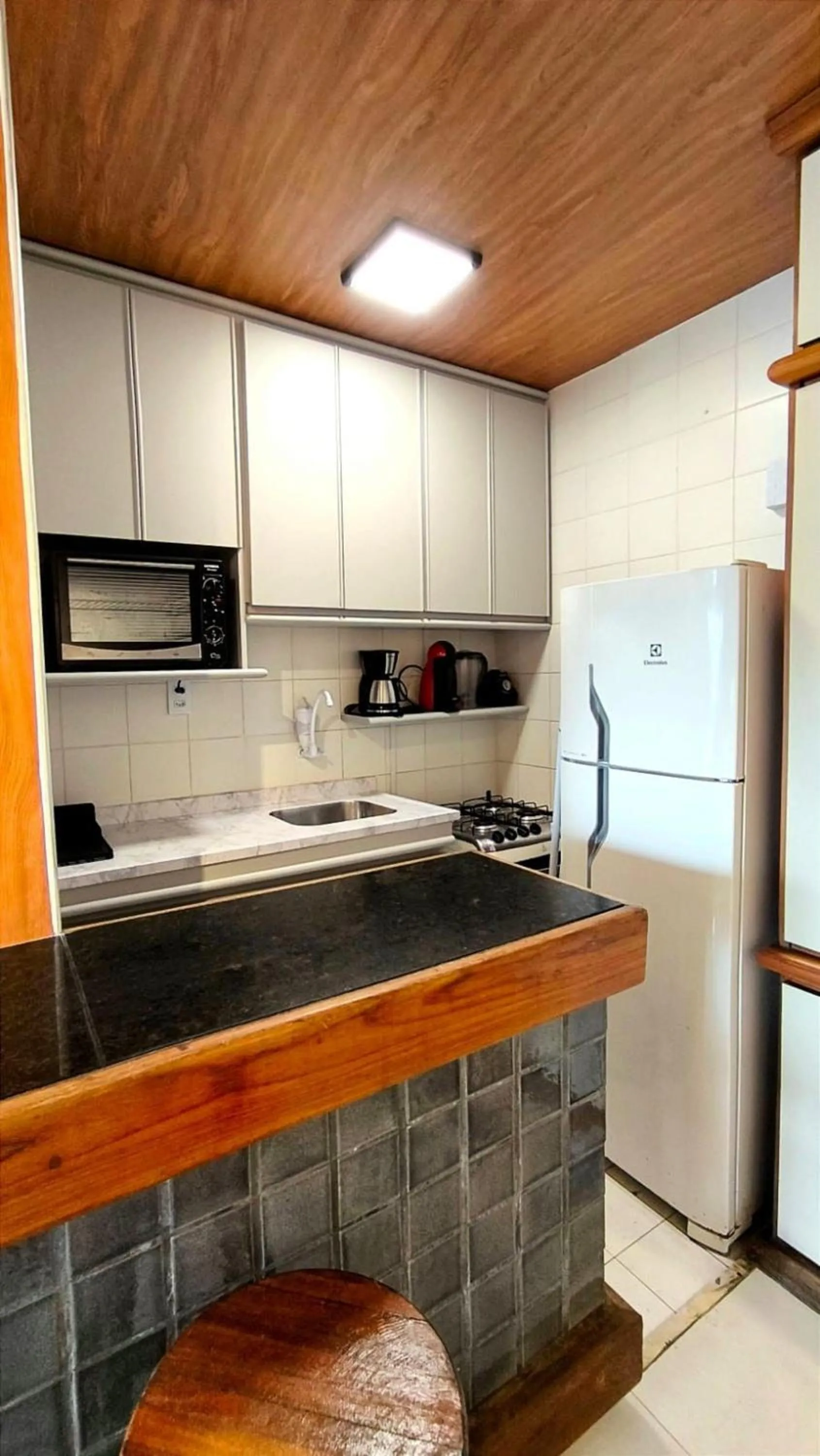 Lindo Studio Completo Na Barra com Piscina no Rooftop do EDF, Próximo ao Porto da Barra