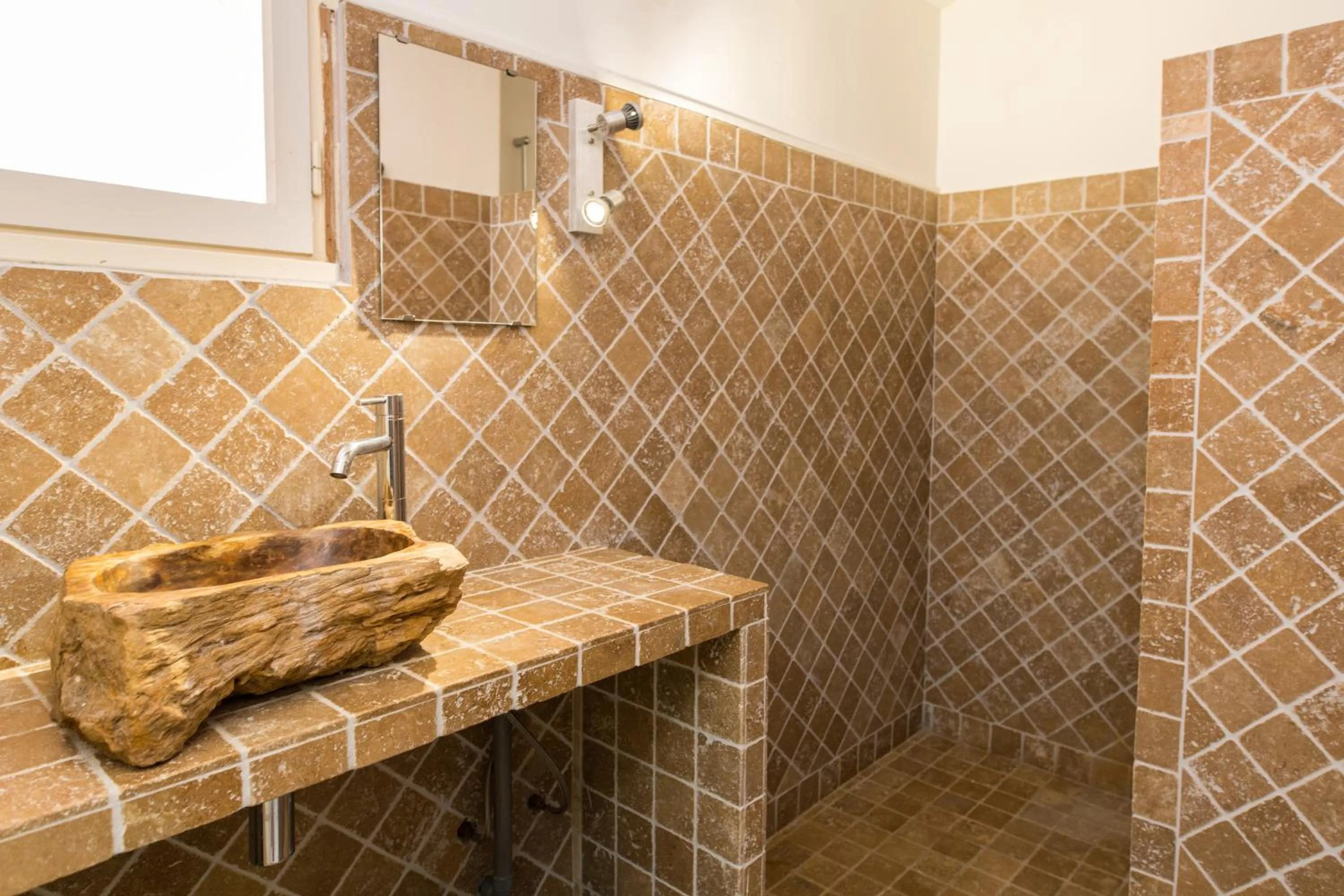 Shower in Royal Palm