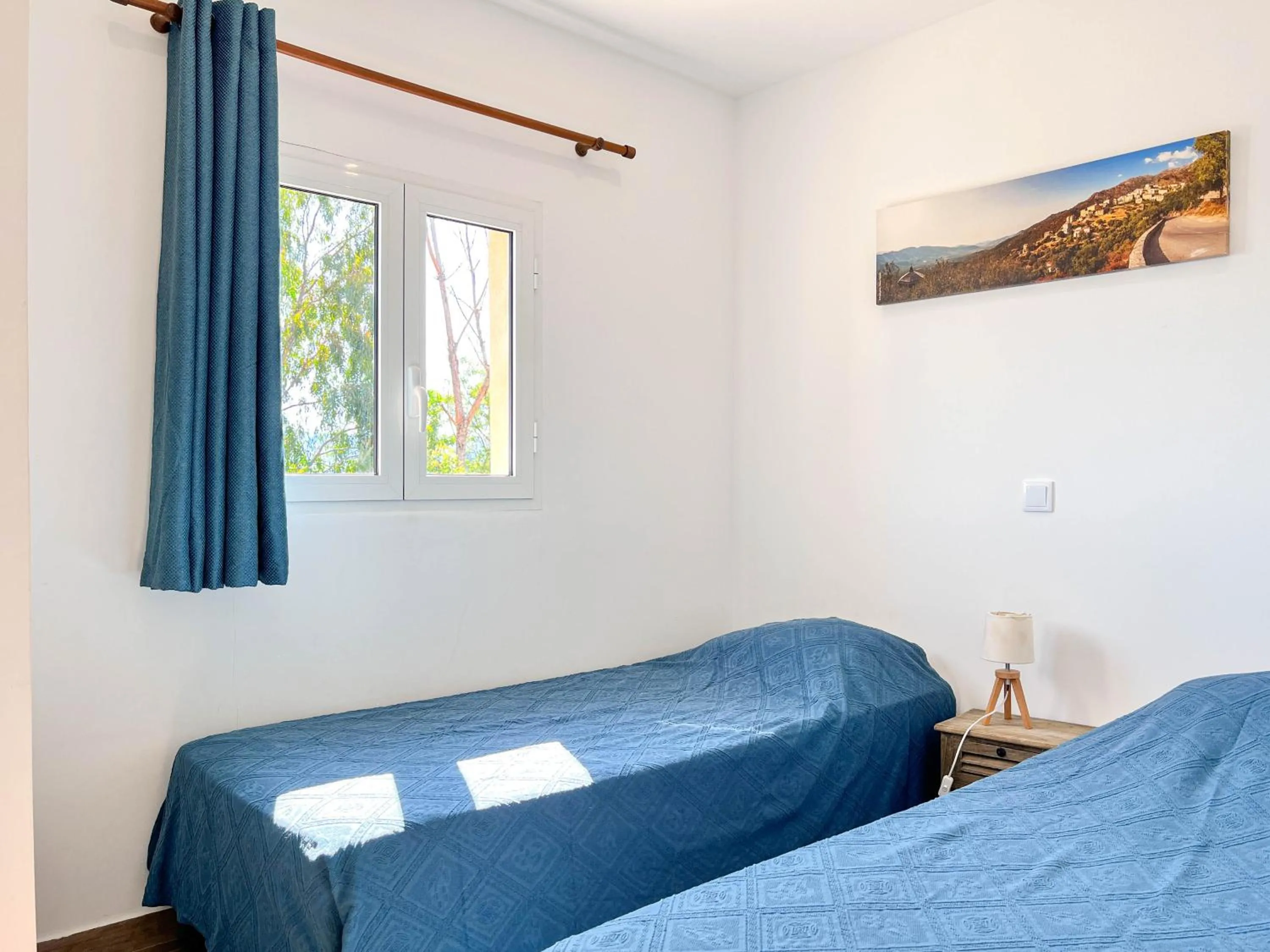 Bed in Royal Palm