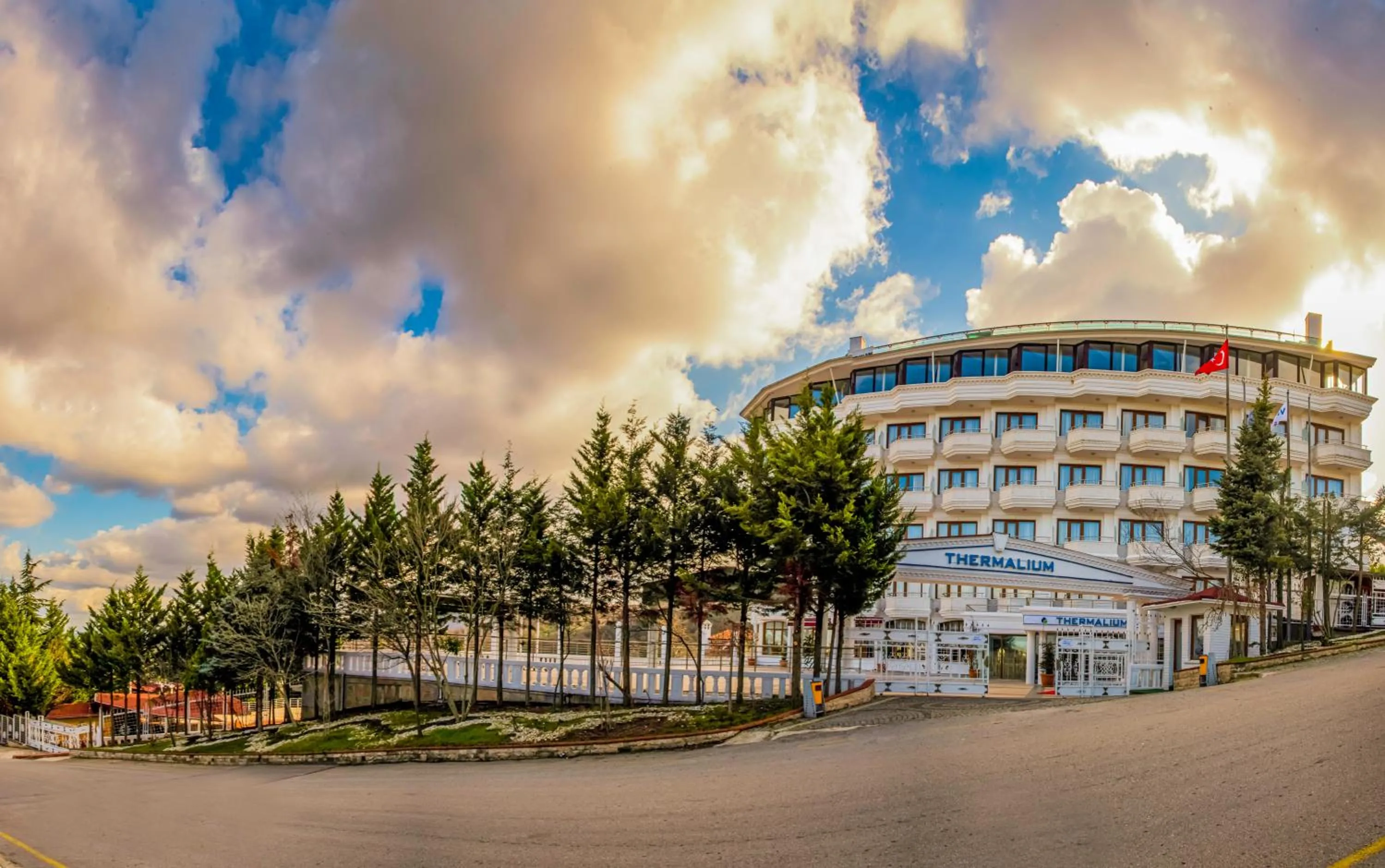 Property building in Asr-ı Ala Yalova Thermal