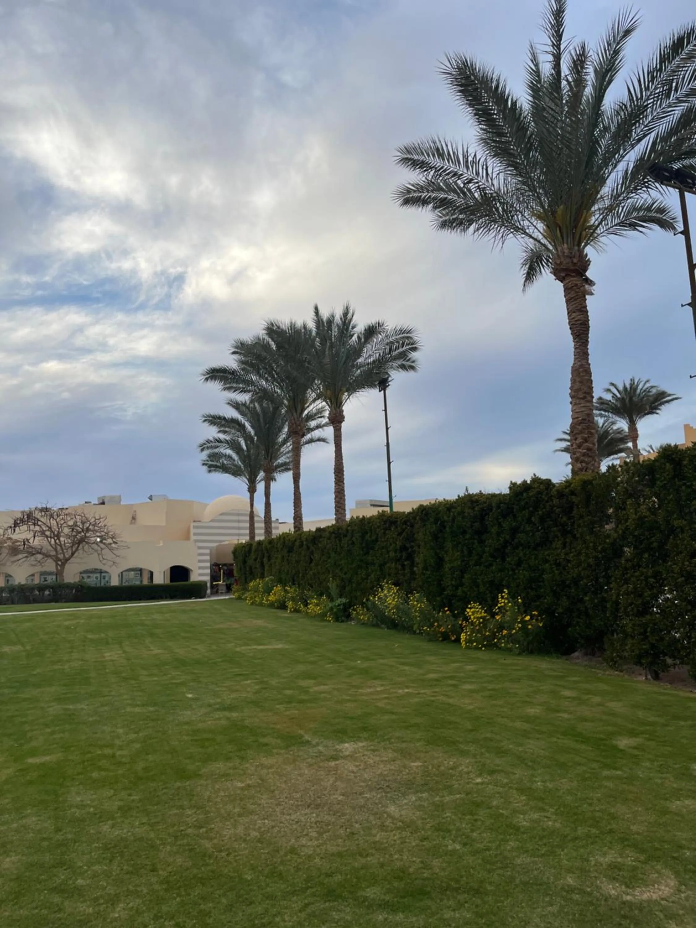 Stella de Mari chalet in Makadi with beach and pool view