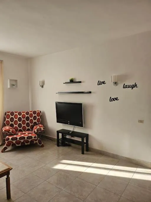 Stella de Mari chalet in Makadi with beach and pool view