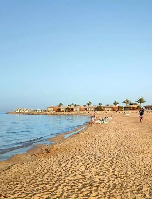 Stella de Mari chalet in Makadi with beach and pool view