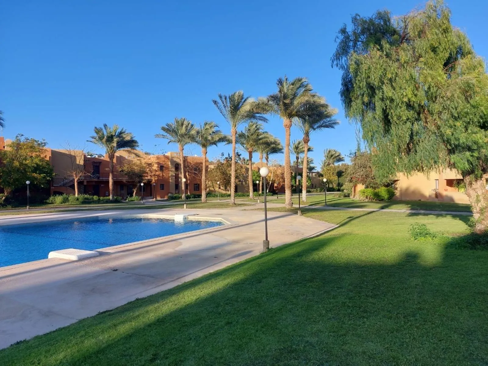Stella de Mari chalet in Makadi with beach and pool view