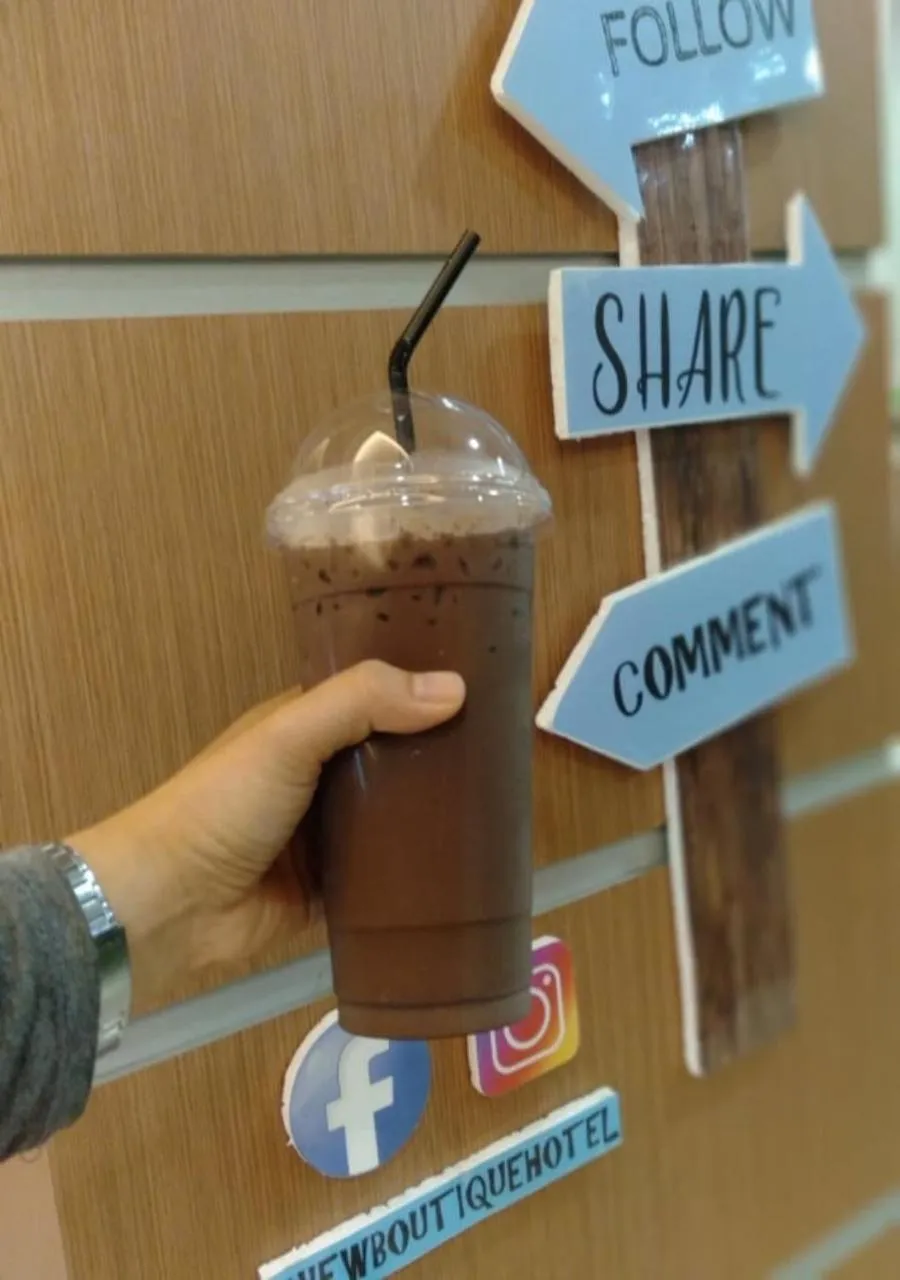 Drinks in Yew Boutique Hotel