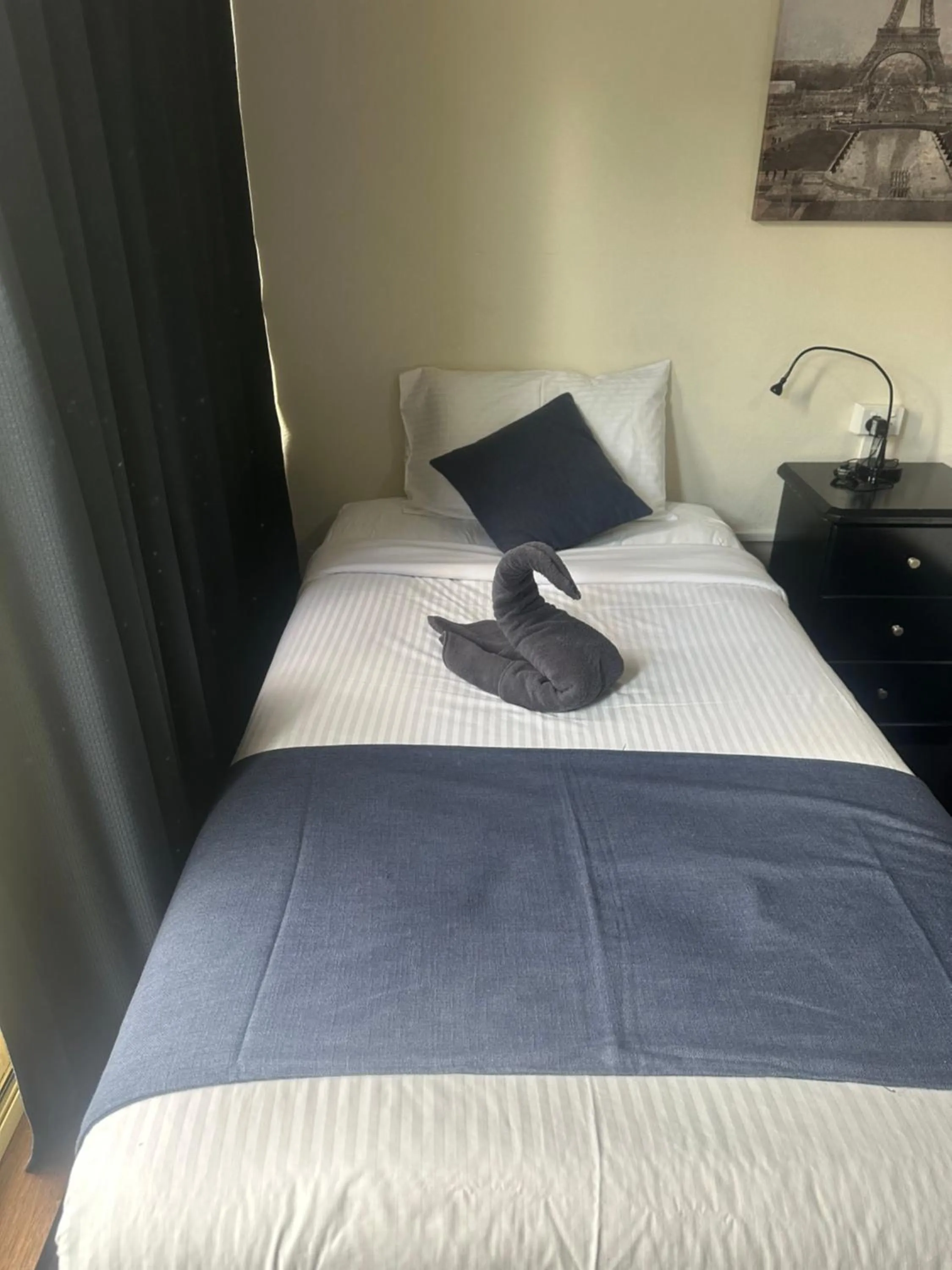 Bed in Memphis Motor Inn- UNDER NEW MANAGEMENT