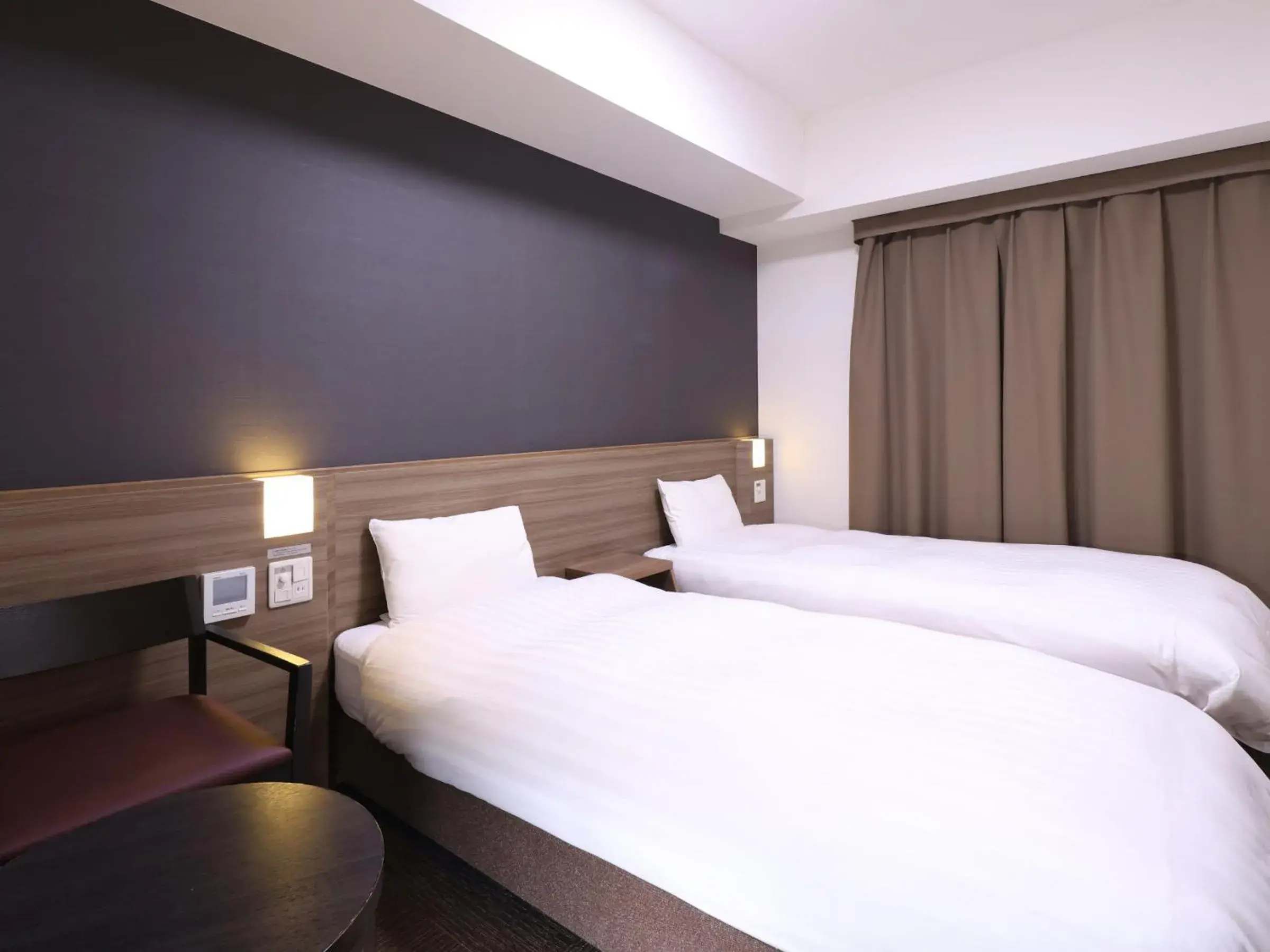 Bedroom, Bed in Dormy Inn Premium Nagoya Sakae Bedroom, Bed in Dormy Inn Premium Nagoya Sakae