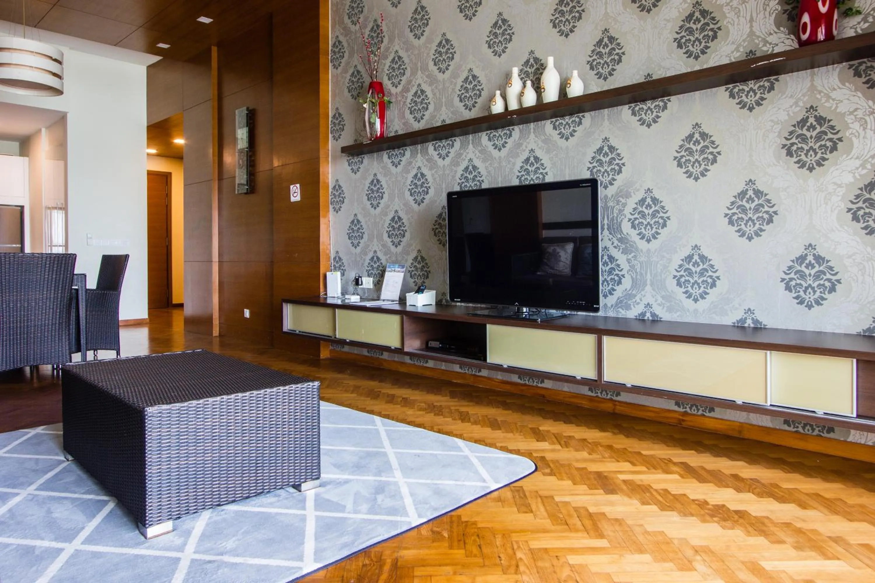 TV and multimedia in Profolio @ Straits Quay