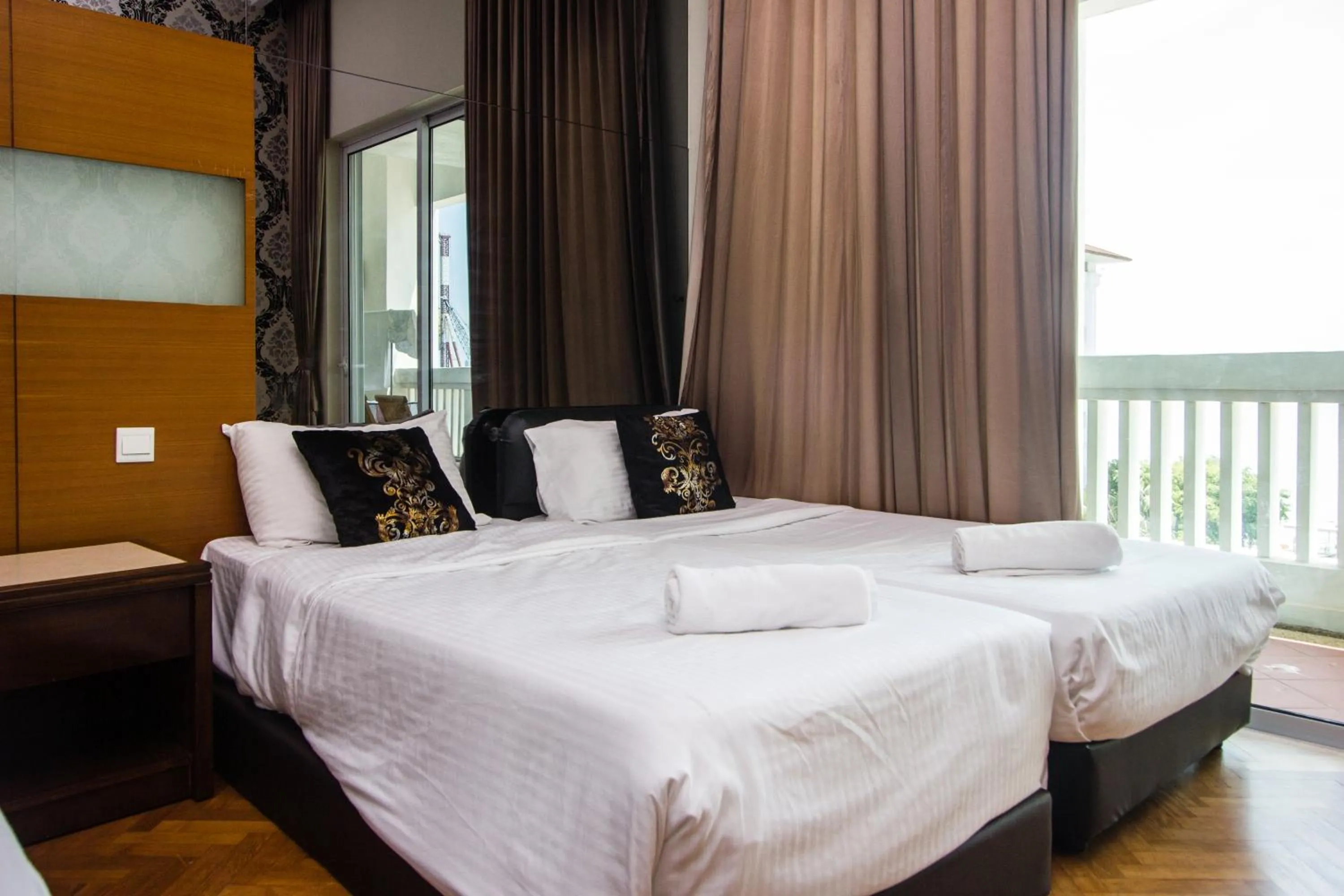 Bed in Profolio @ Straits Quay