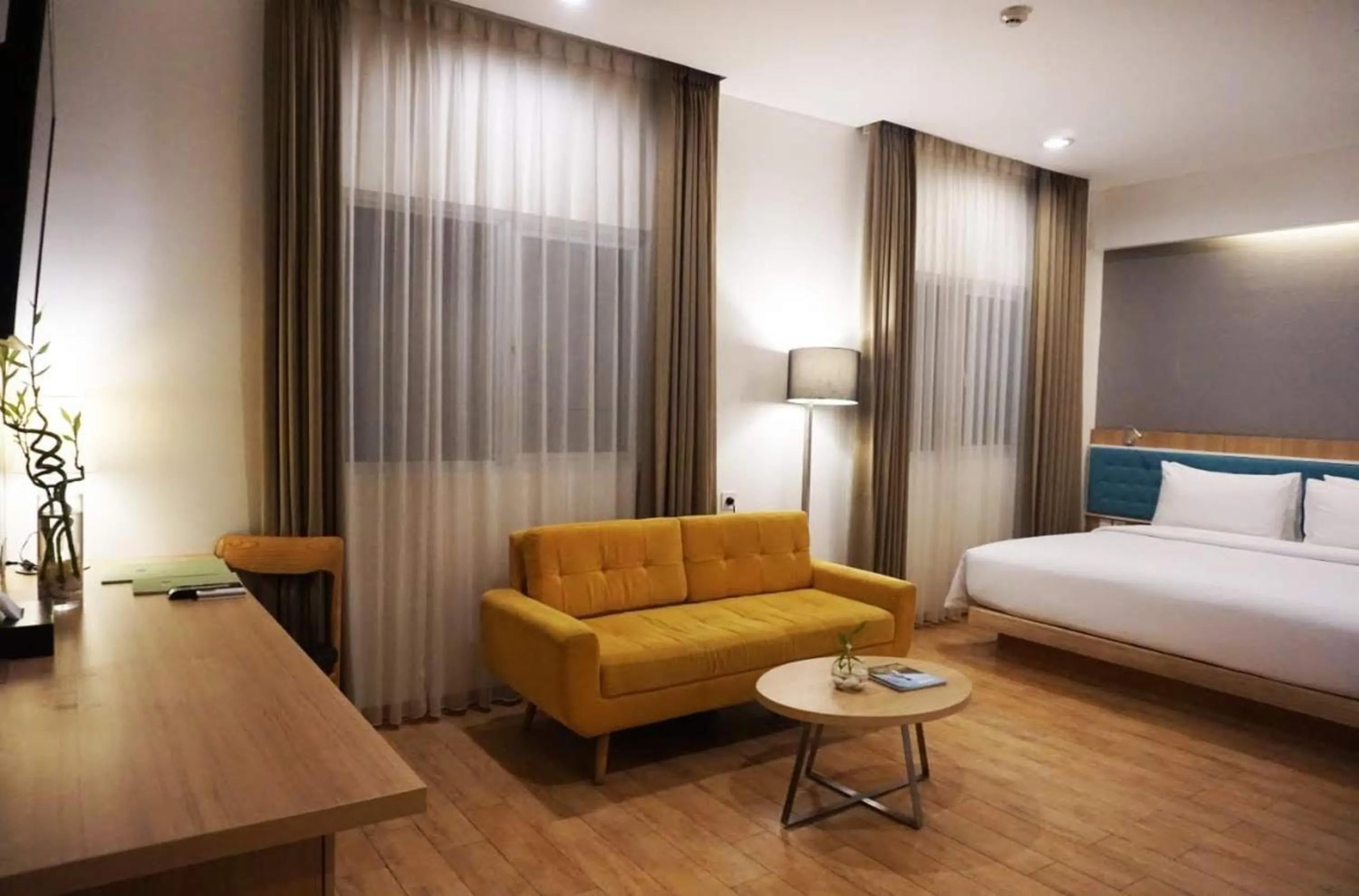 Bedroom, Bed in Hotel Santika Kelapa Gading