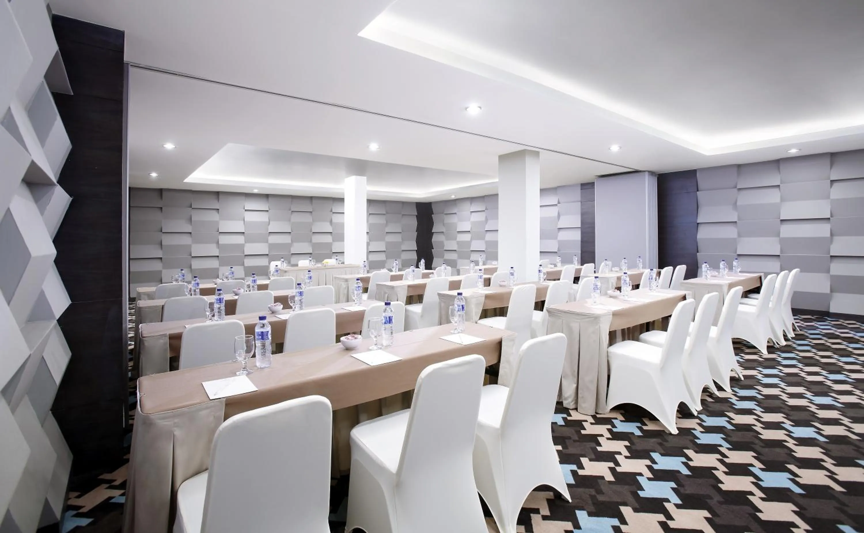 Banquet/Function facilities in Hotel Santika Kelapa Gading