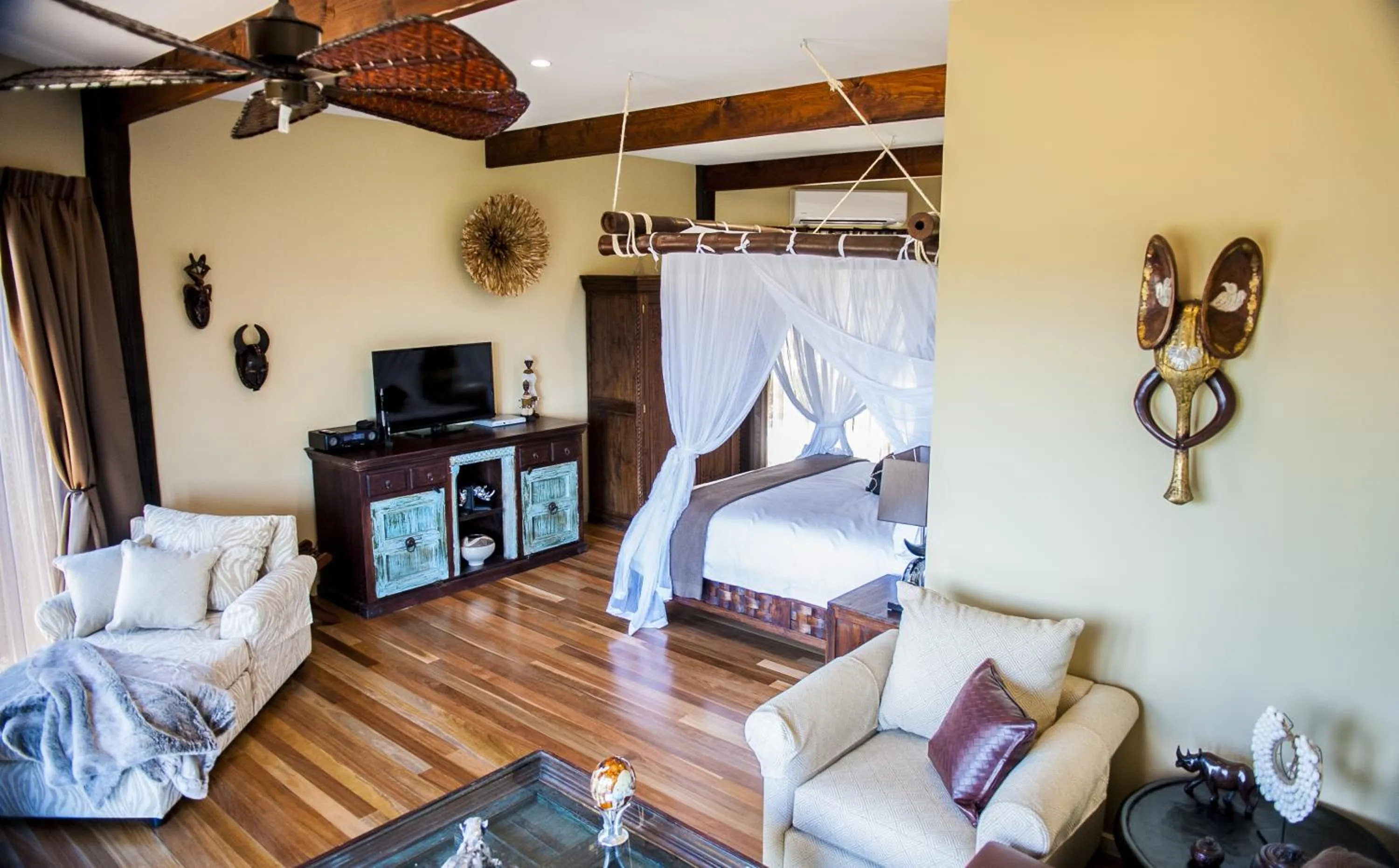 Photo of the whole room, Bed in Jamala Wildlife Lodge