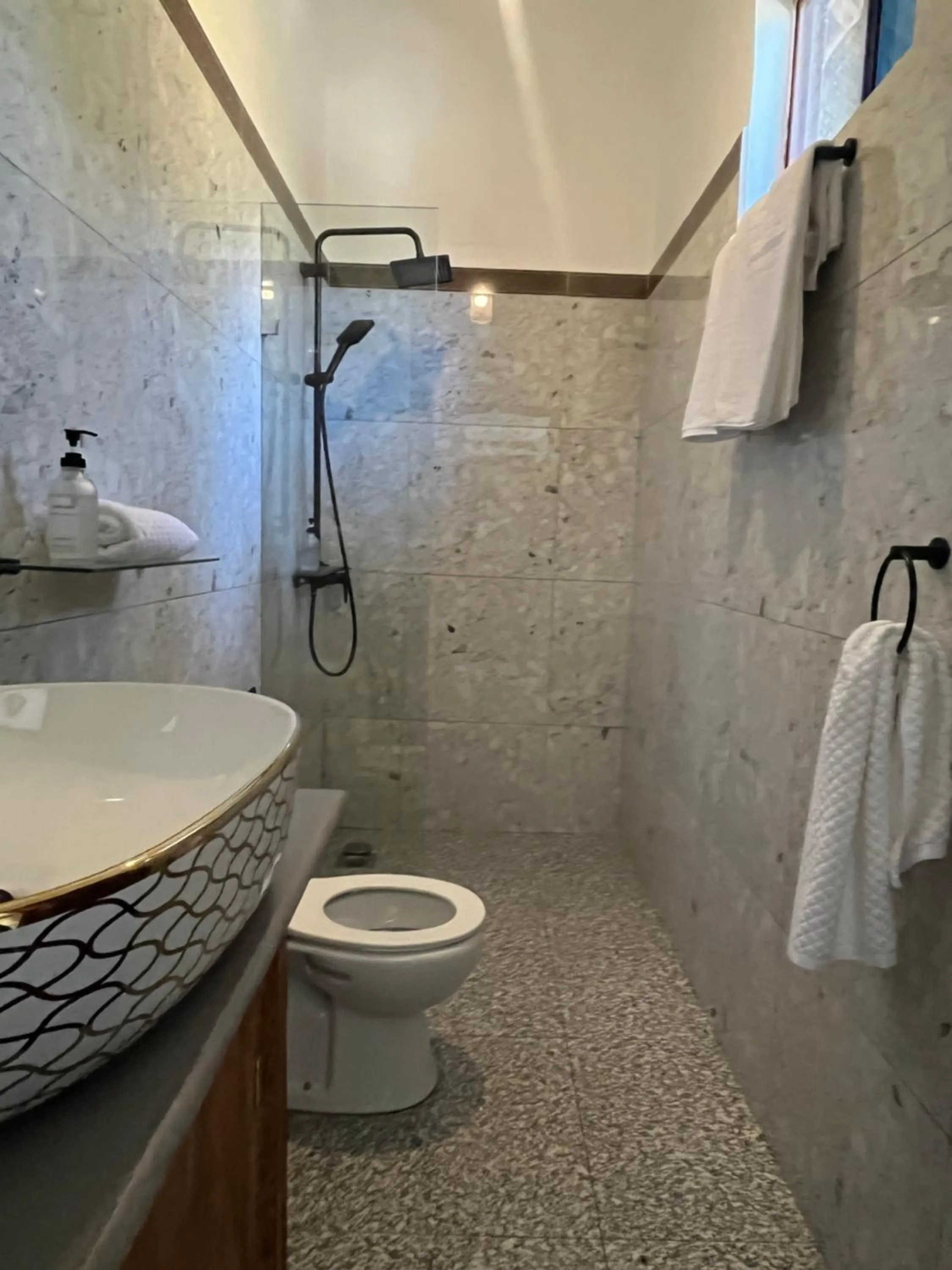 Shower in Leparadis Zanzibar Boutique Hotel