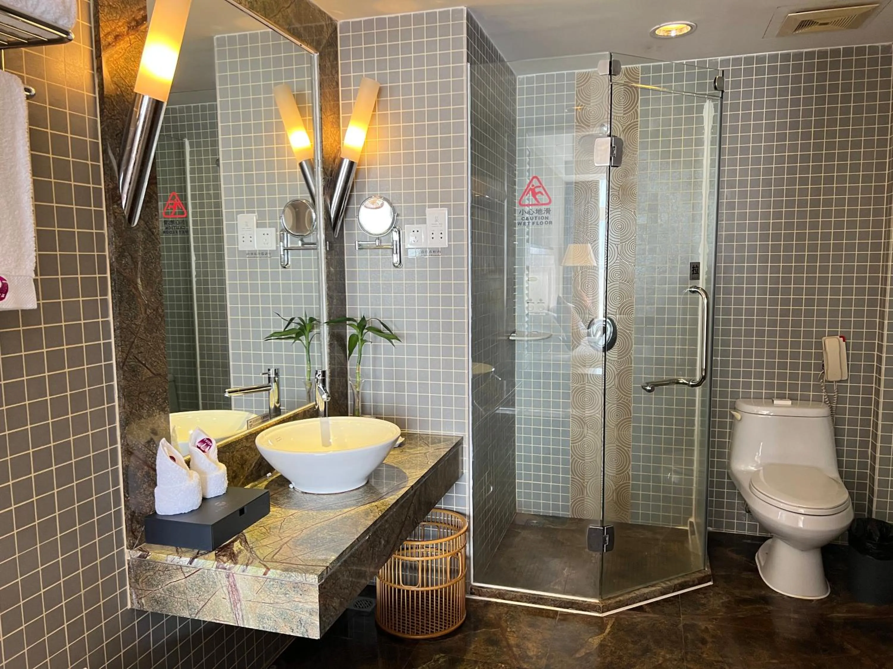 Bathroom in Wenchang Waika Hotel