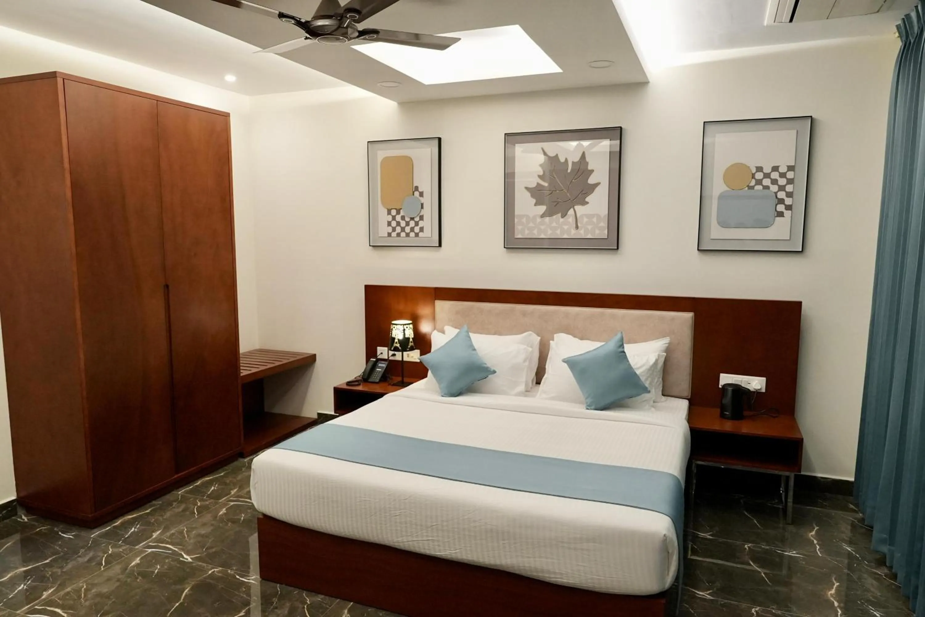 Bedroom, Bed in Le Royale Palace