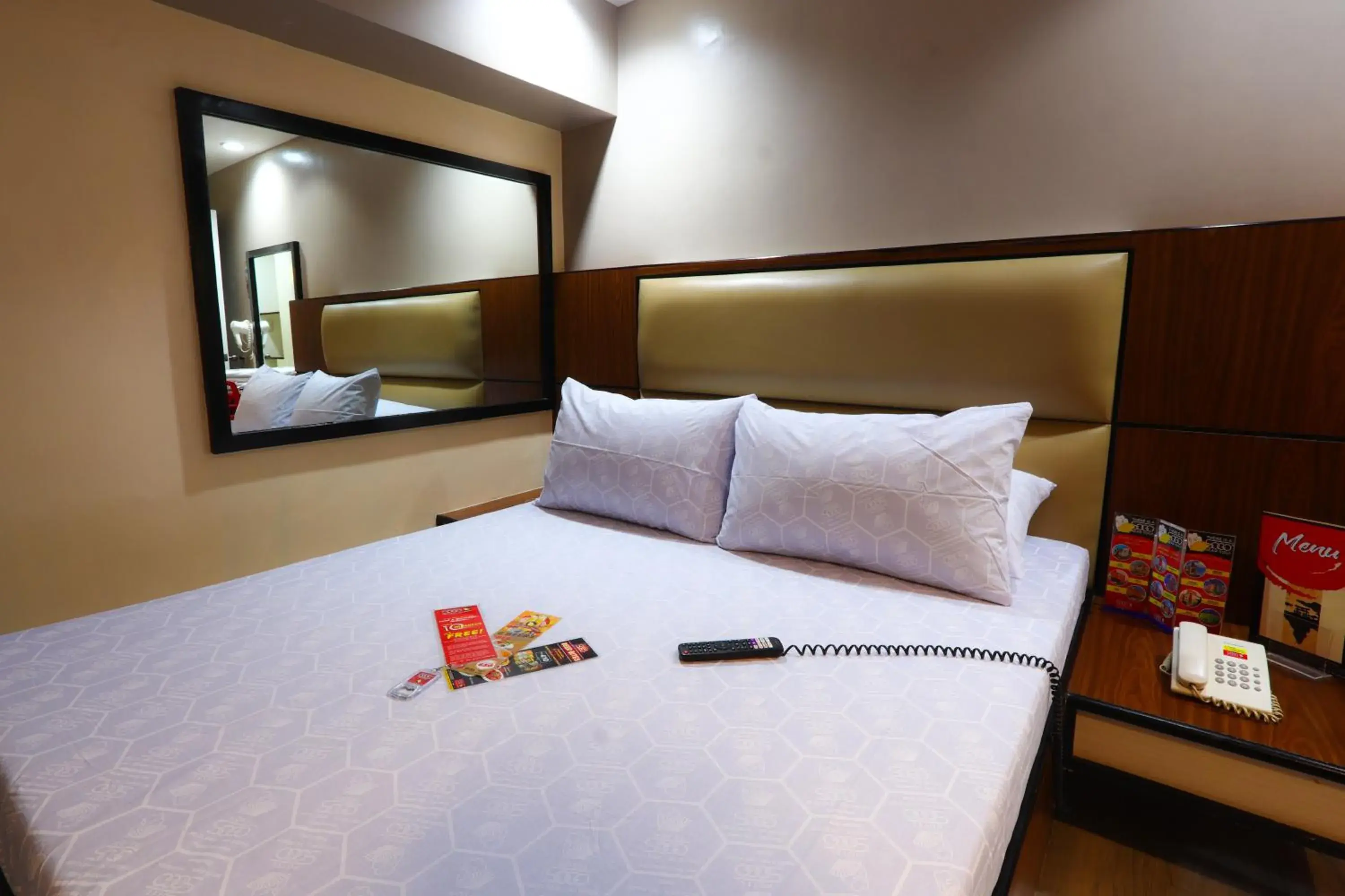 Bed in Hotel Sogo - Pasay Rotonda Bed in Hotel Sogo - Pasay Rotonda