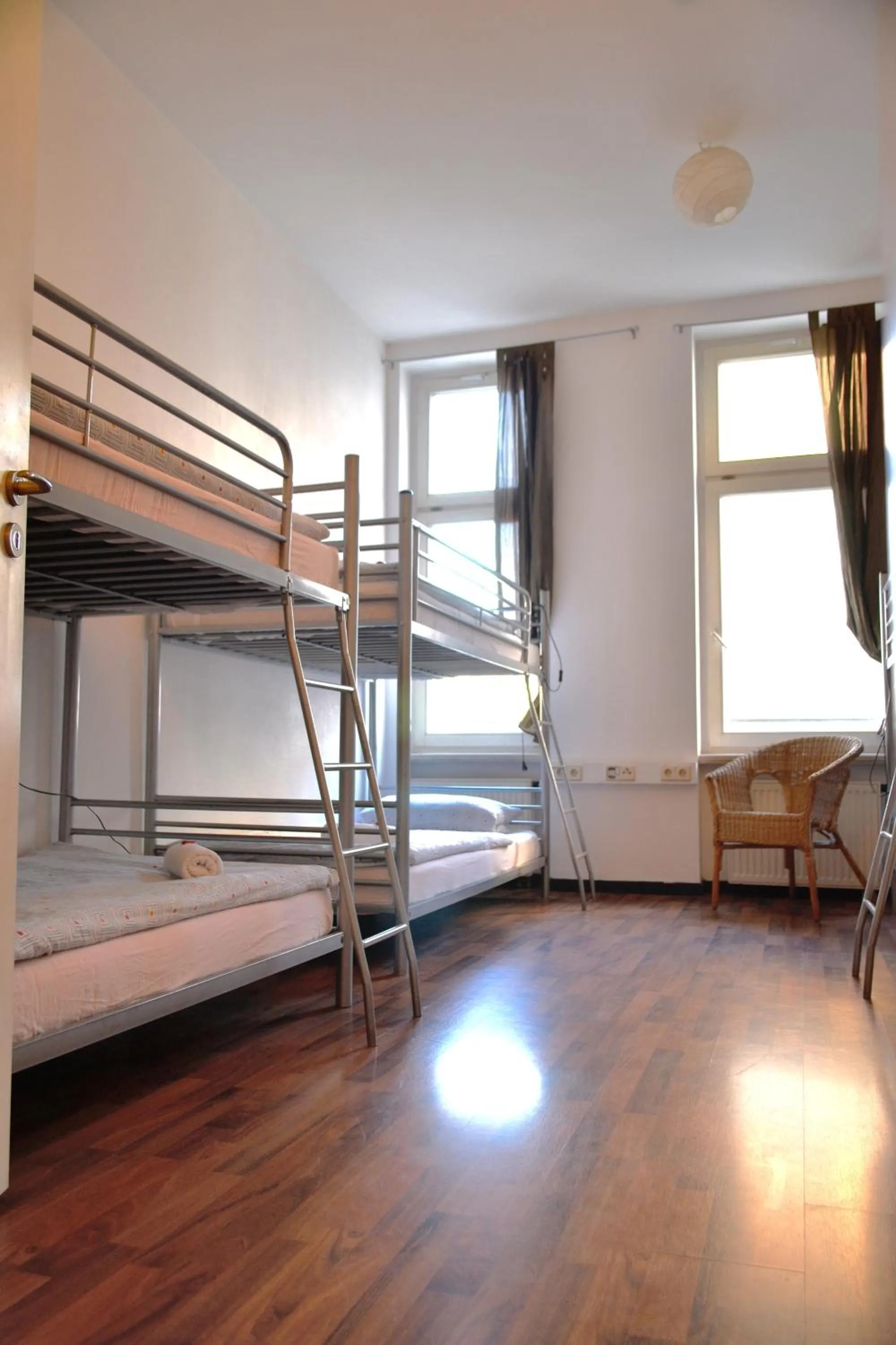 Photo of the whole room, Bunk Bed in Oskars Absteige
