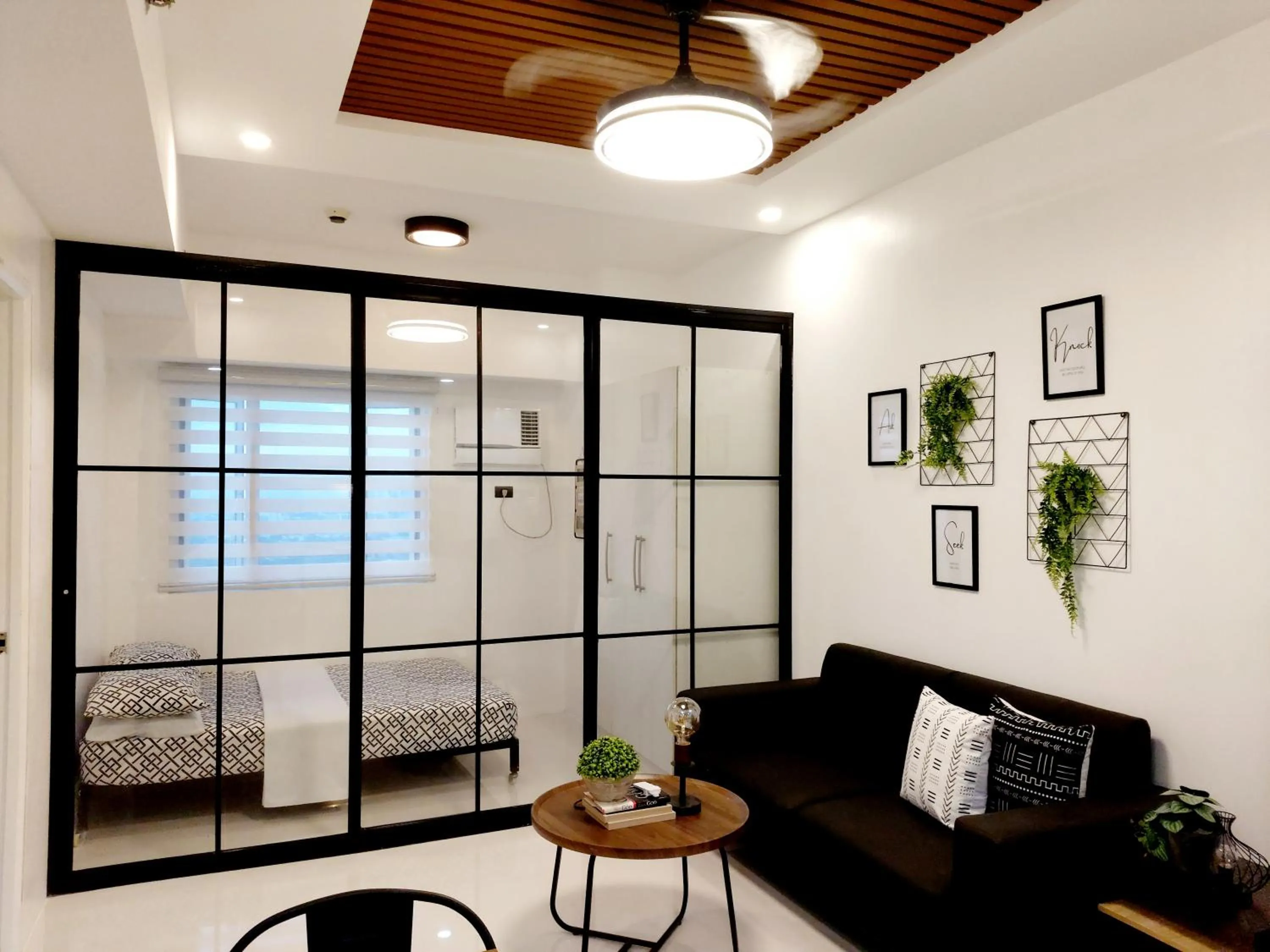 Condo Studio Luxe in Princeton Residences